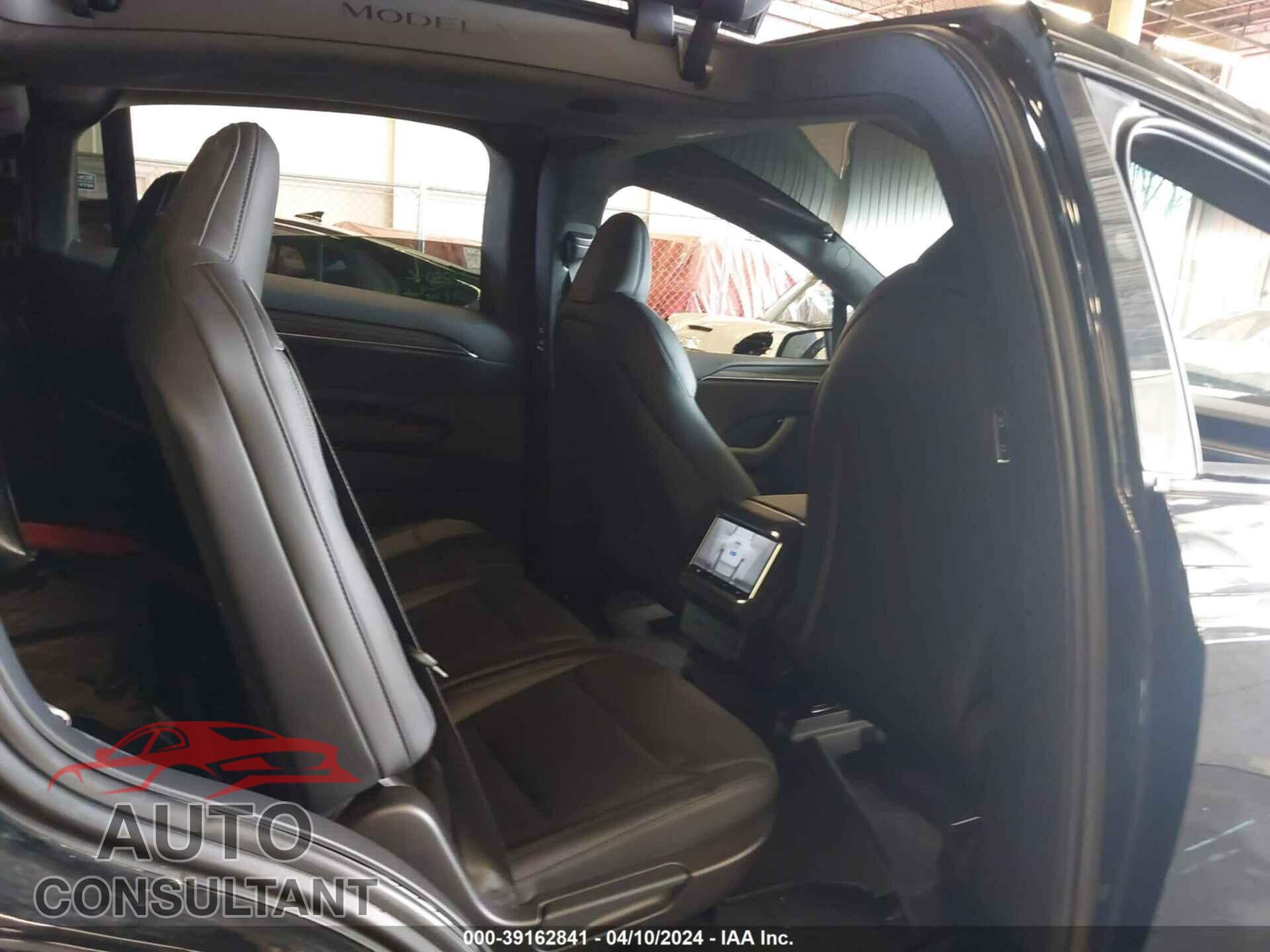 TESLA MODEL X 2023 - 7SAXCDE50PF404643