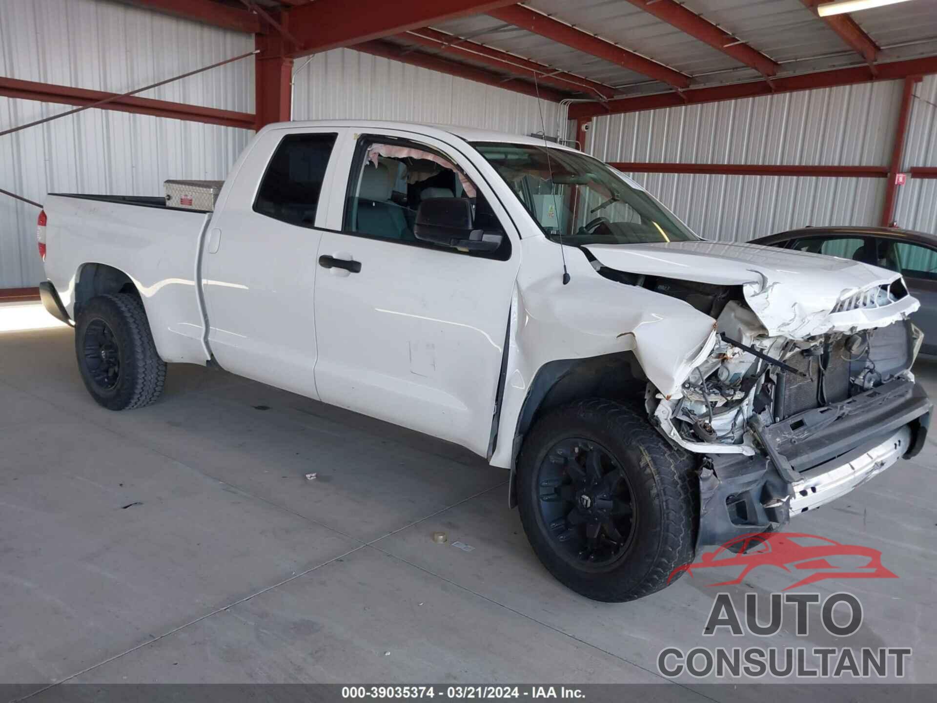 TOYOTA TUNDRA 2018 - 5TFRM5F16JX132634