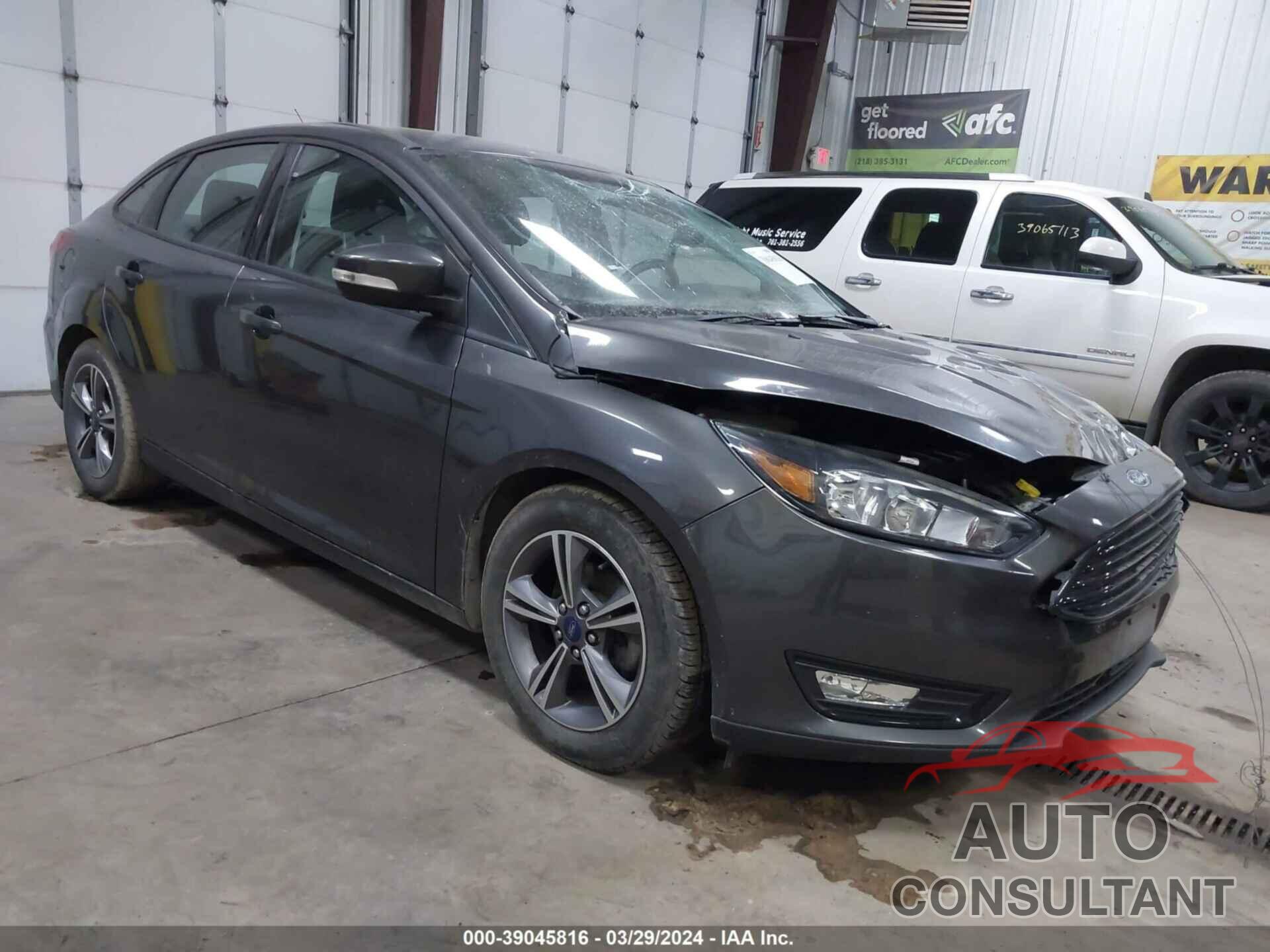 FORD FOCUS 2018 - 1FADP3FE1JL260415