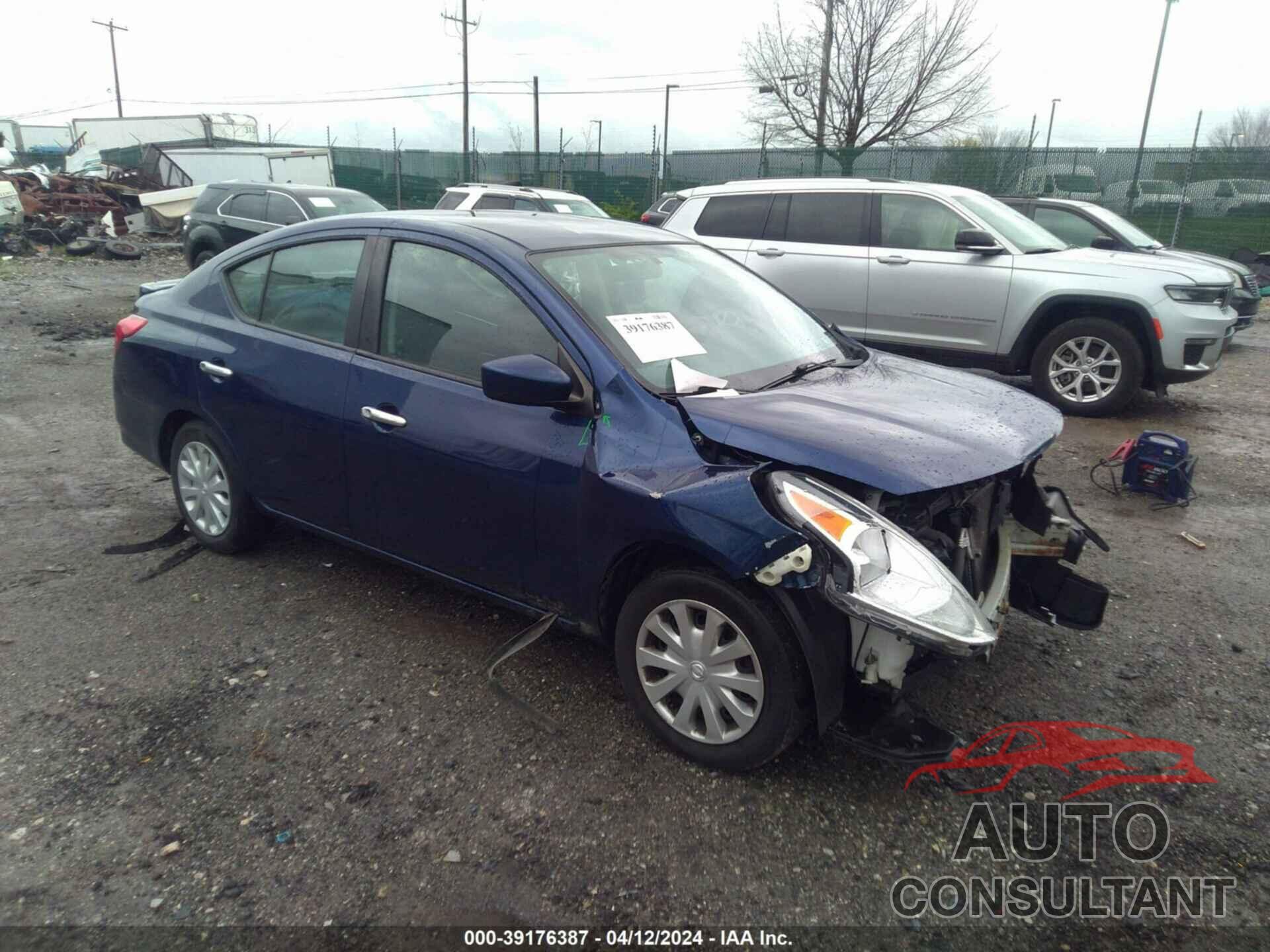 NISSAN VERSA 2018 - 3N1CN7AP9JL885325