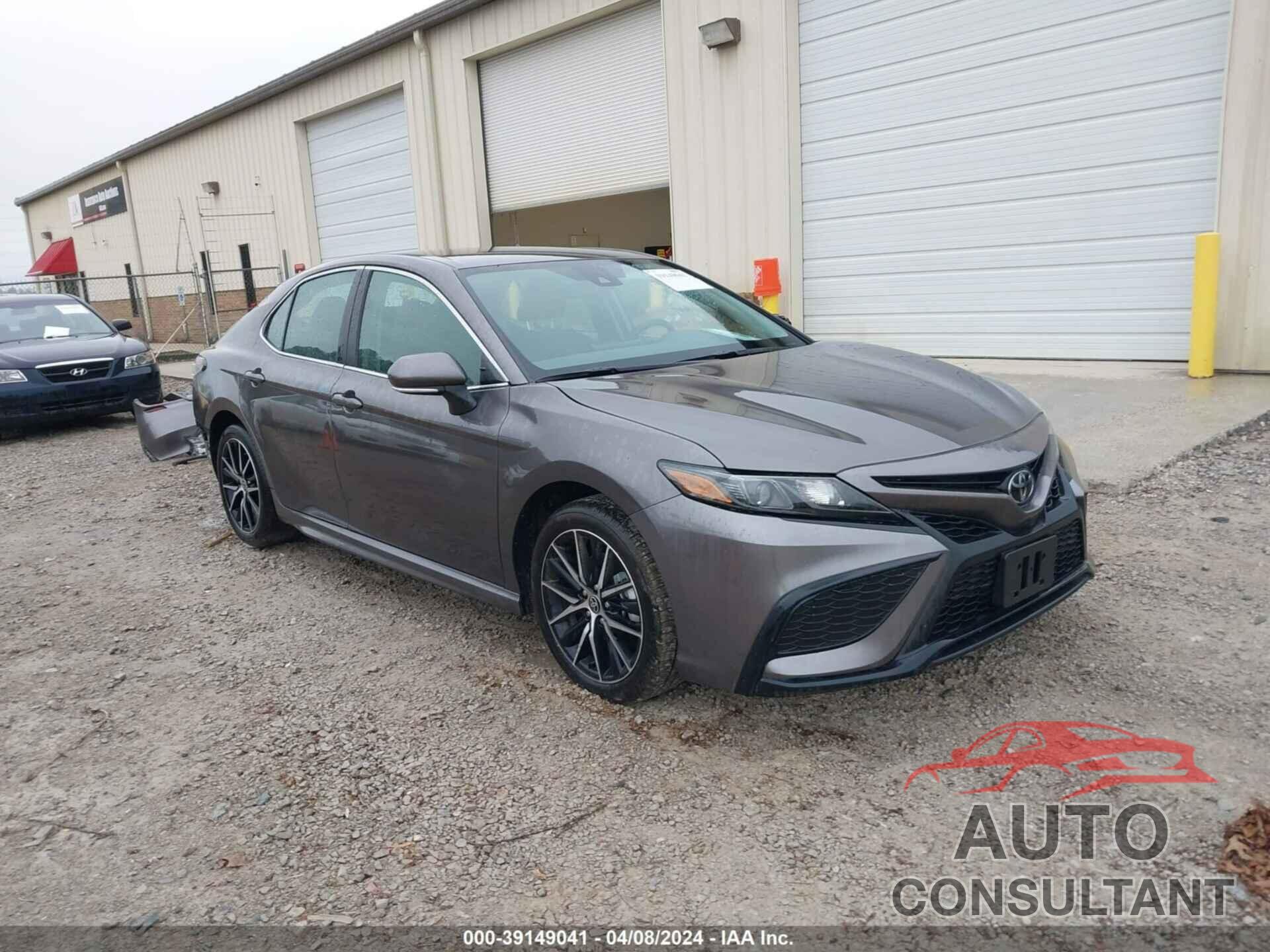 TOYOTA CAMRY 2024 - 4T1G11AK5RU908205