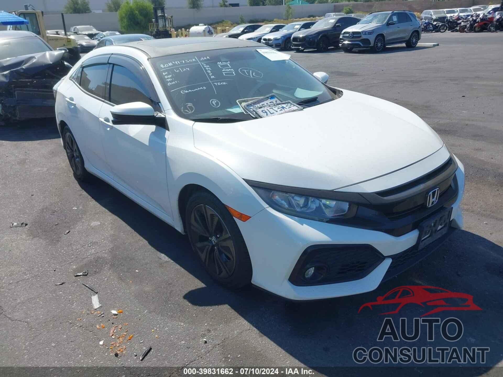 HONDA CIVIC 2018 - SHHFK7H80JU425677