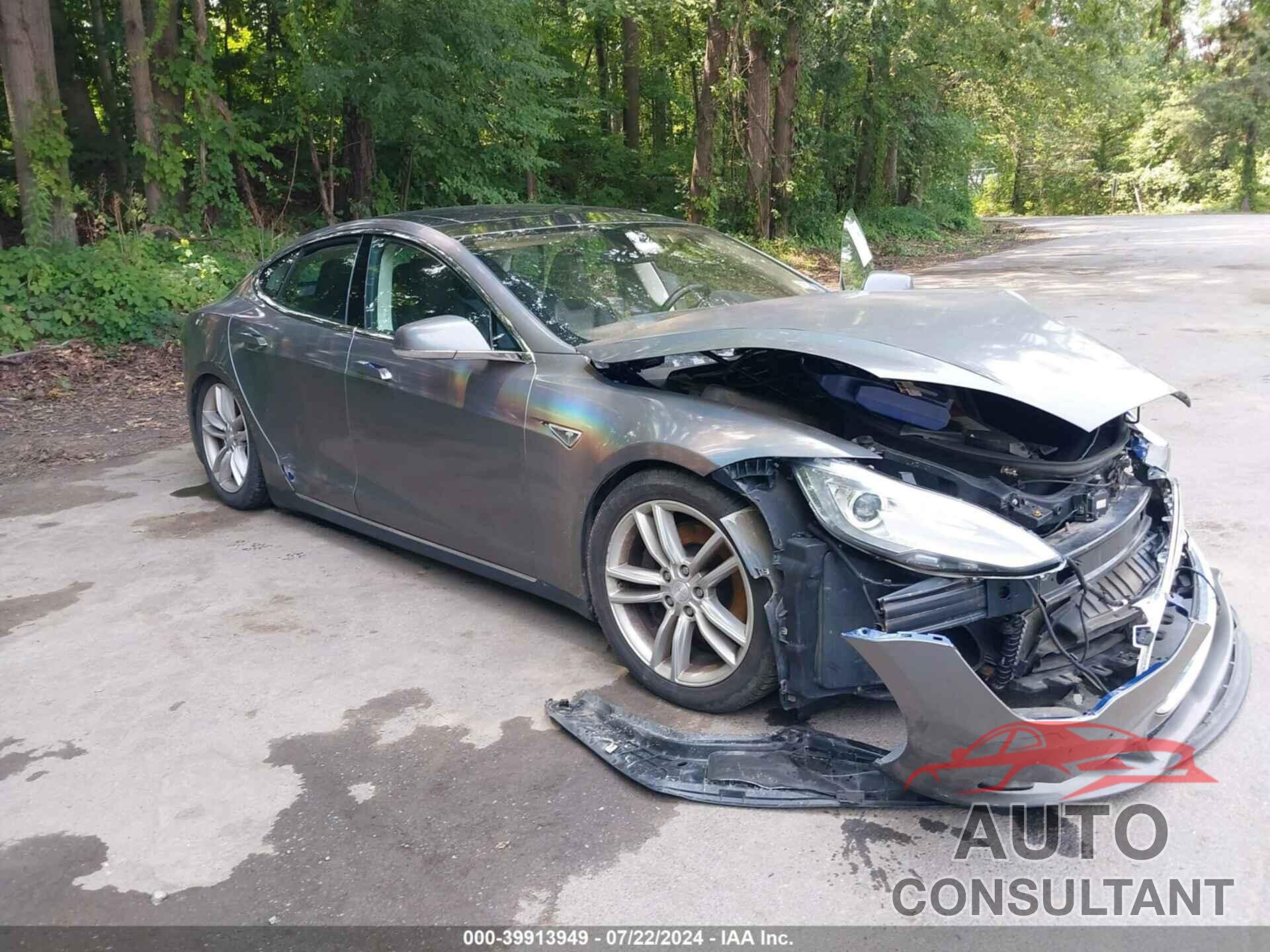 TESLA MODEL S 2015 - 5YJSA1E26FF118425