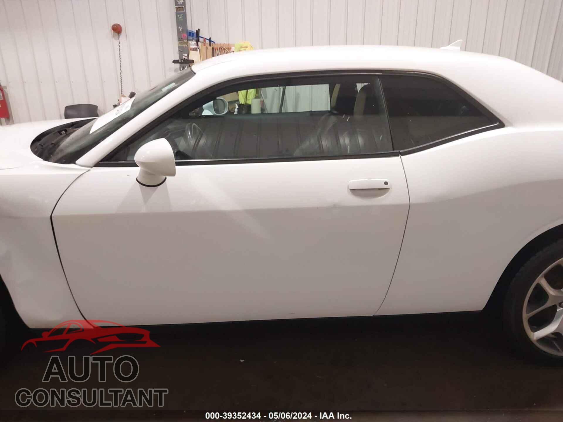 DODGE CHALLENGER 2016 - 2C3CDZAGXGH200105