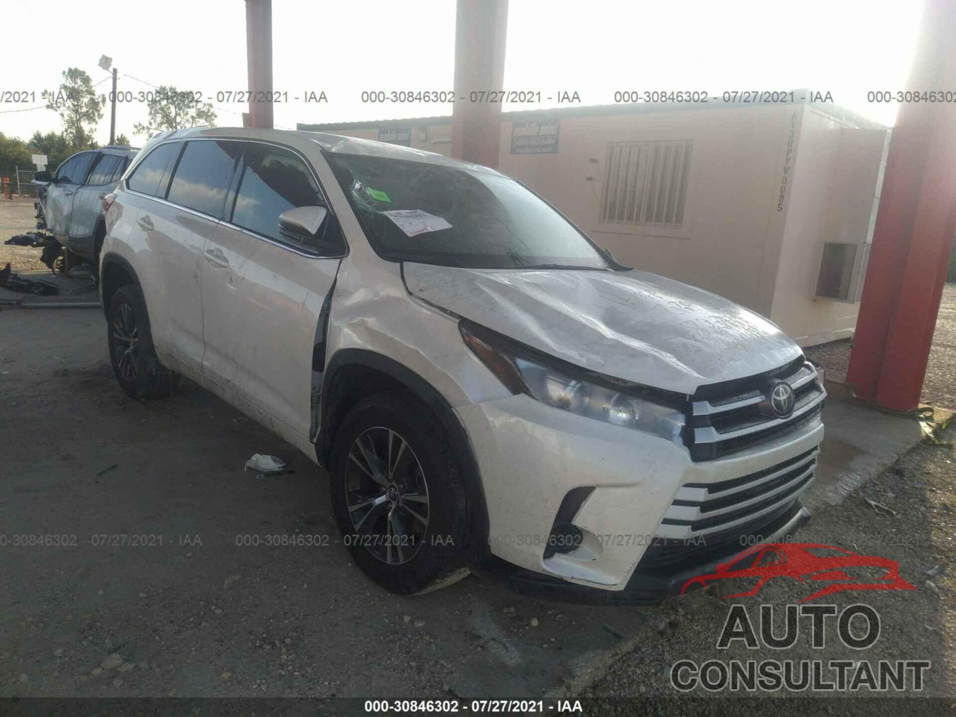 TOYOTA HIGHLANDER 2018 - 5TDZARFH6JS037848