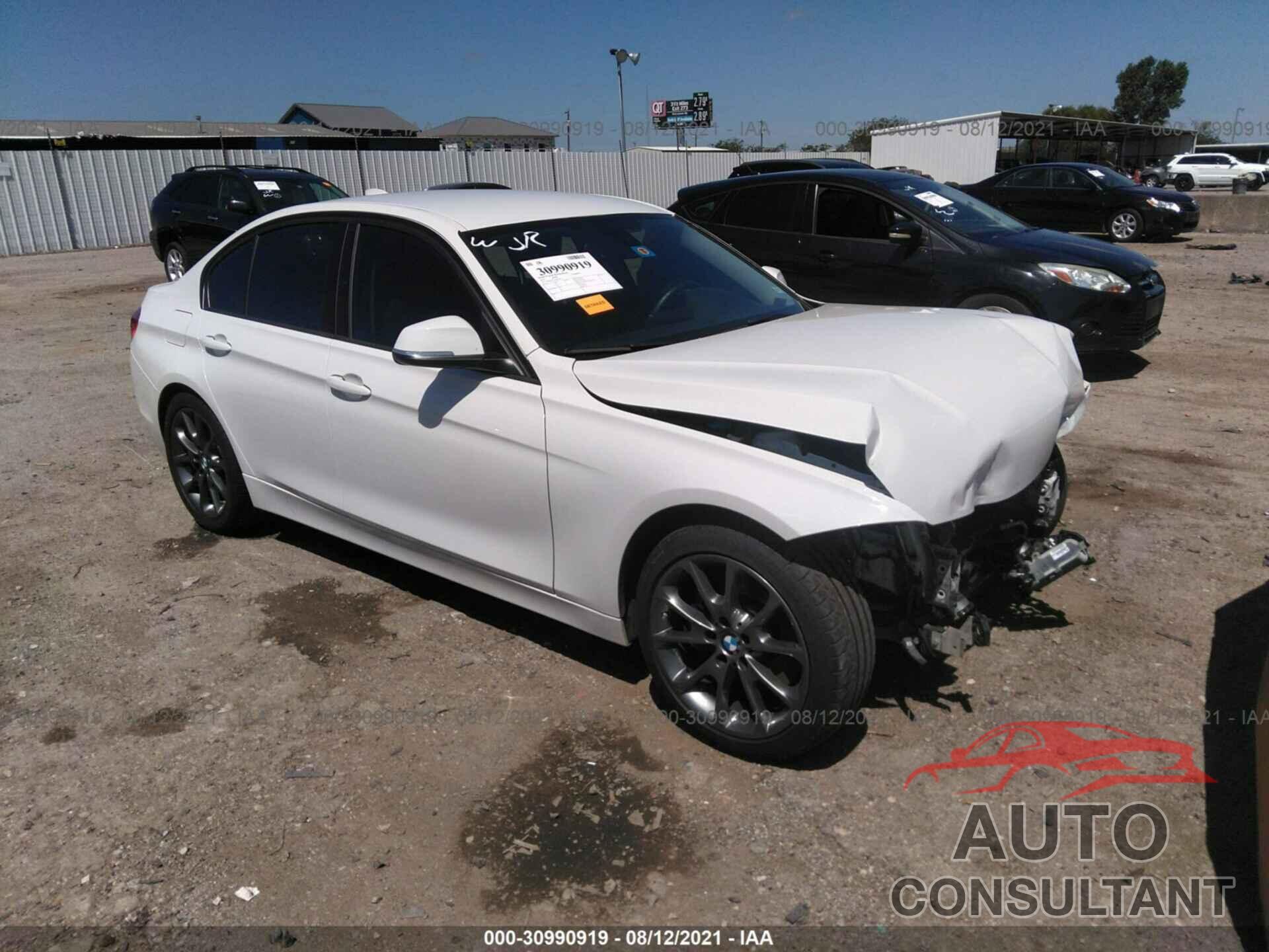 BMW 3 SERIES 2018 - WBA8A9C56JAH12617