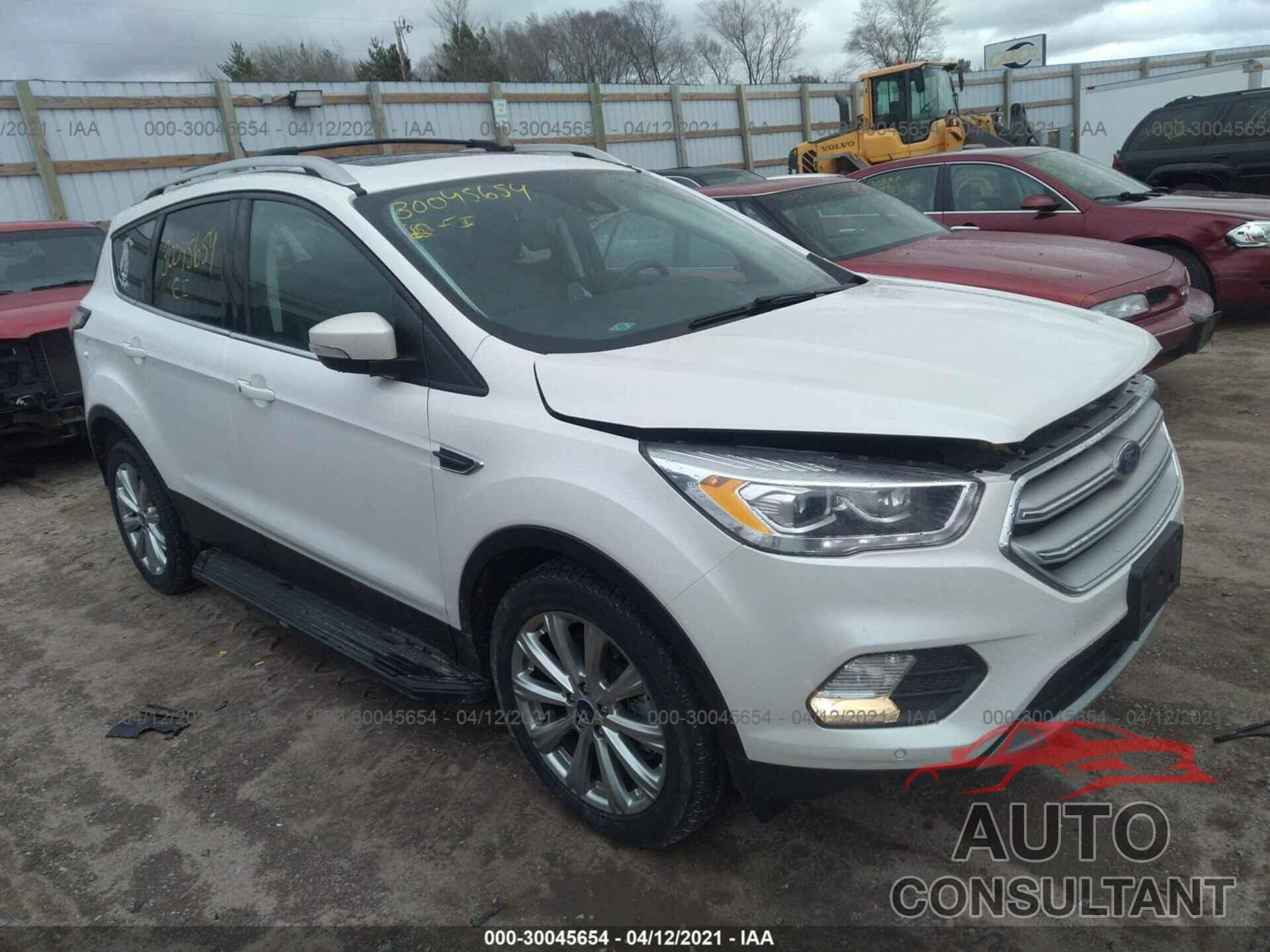 FORD ESCAPE 2018 - 1FMCU0J92JUA04300