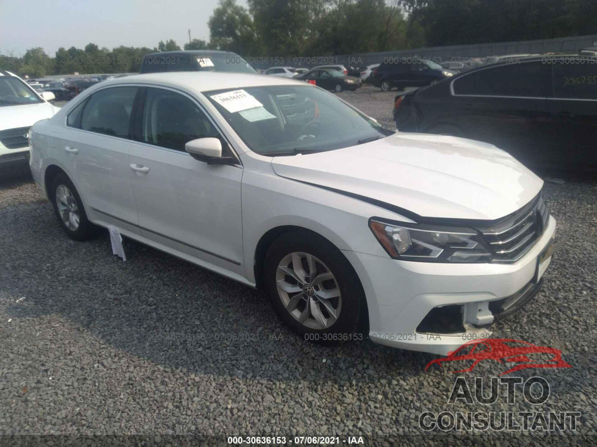 VOLKSWAGEN PASSAT 2016 - 1VWAT7A37GC021950