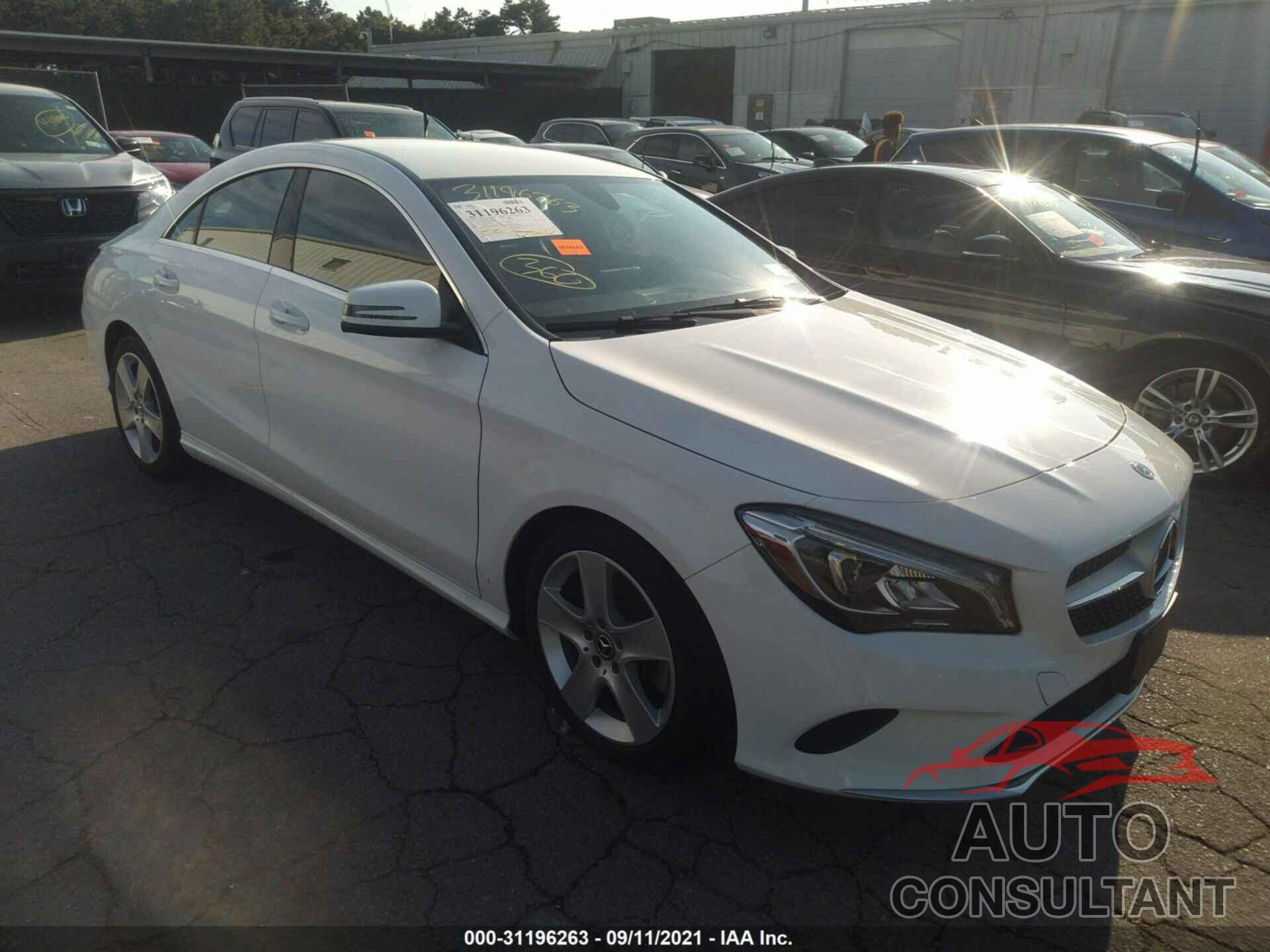 MERCEDES-BENZ CLA 2019 - WDDSJ4GB7KN748177