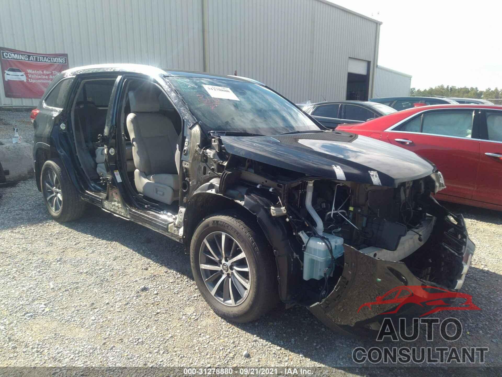 TOYOTA HIGHLANDER 2017 - 5TDKZRFH2HS518118