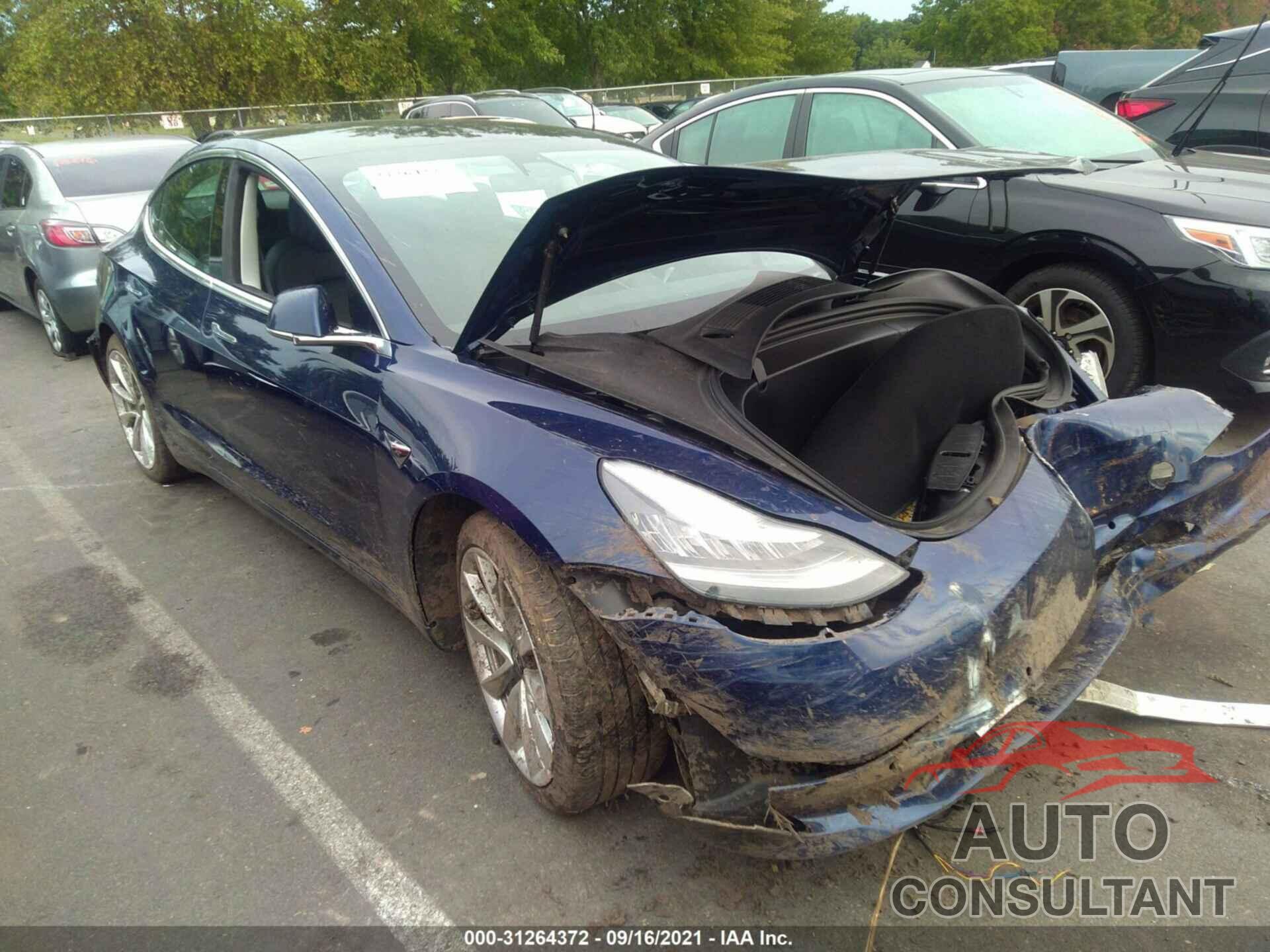 TESLA MODEL 3 2018 - 5YJ3E1EB2JF121856
