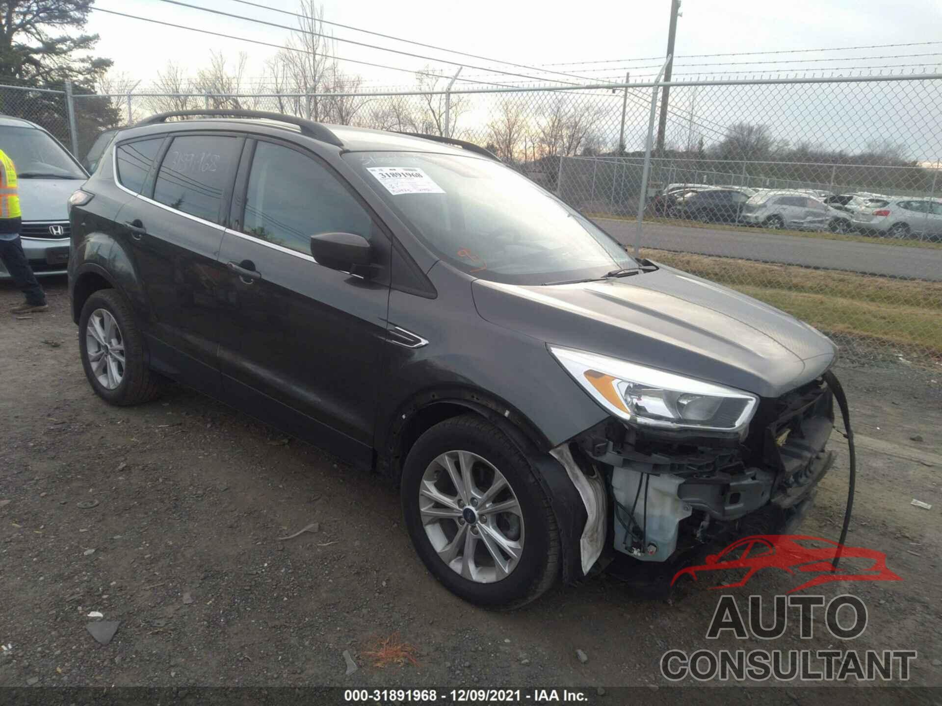 FORD ESCAPE 2018 - 1FMCU0GD6JUC17200