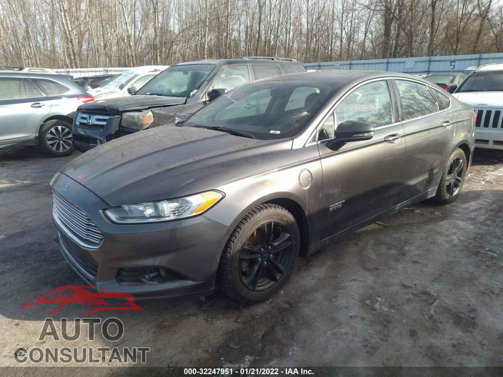 FORD FUSION ENERGI 2016 - 3FA6P0SU1GR113106