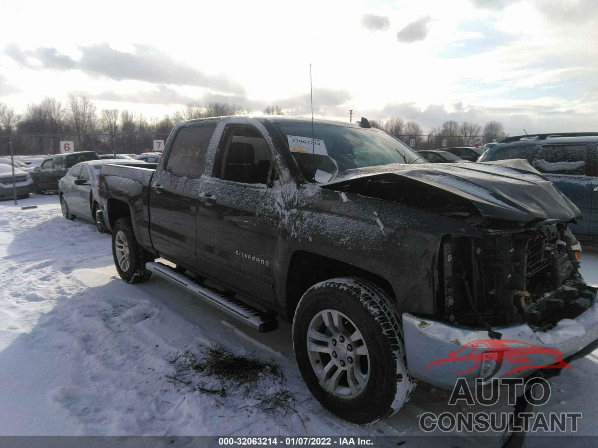 CHEVROLET SILVERADO 1500 2018 - 3GCUKREC8JG421836