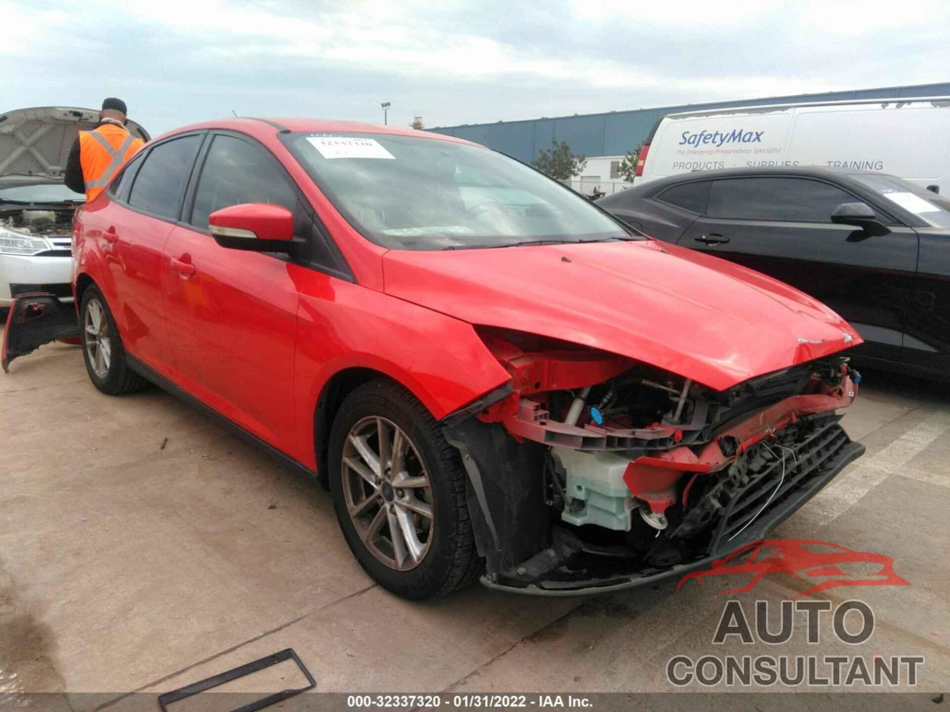 FORD FOCUS 2017 - 1FADP3F27HL247622