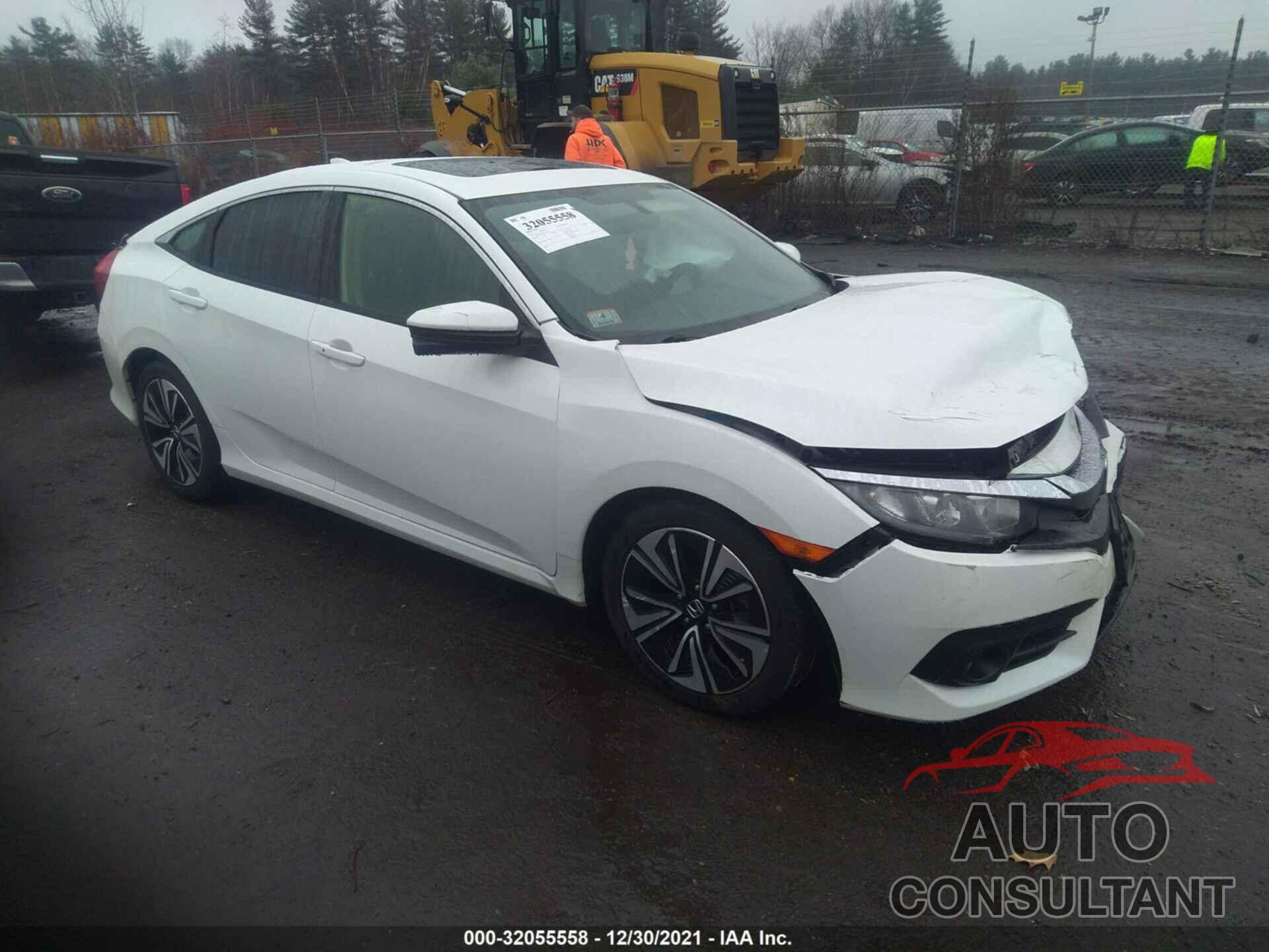 HONDA CIVIC SEDAN 2018 - JHMFC1F31JX017101