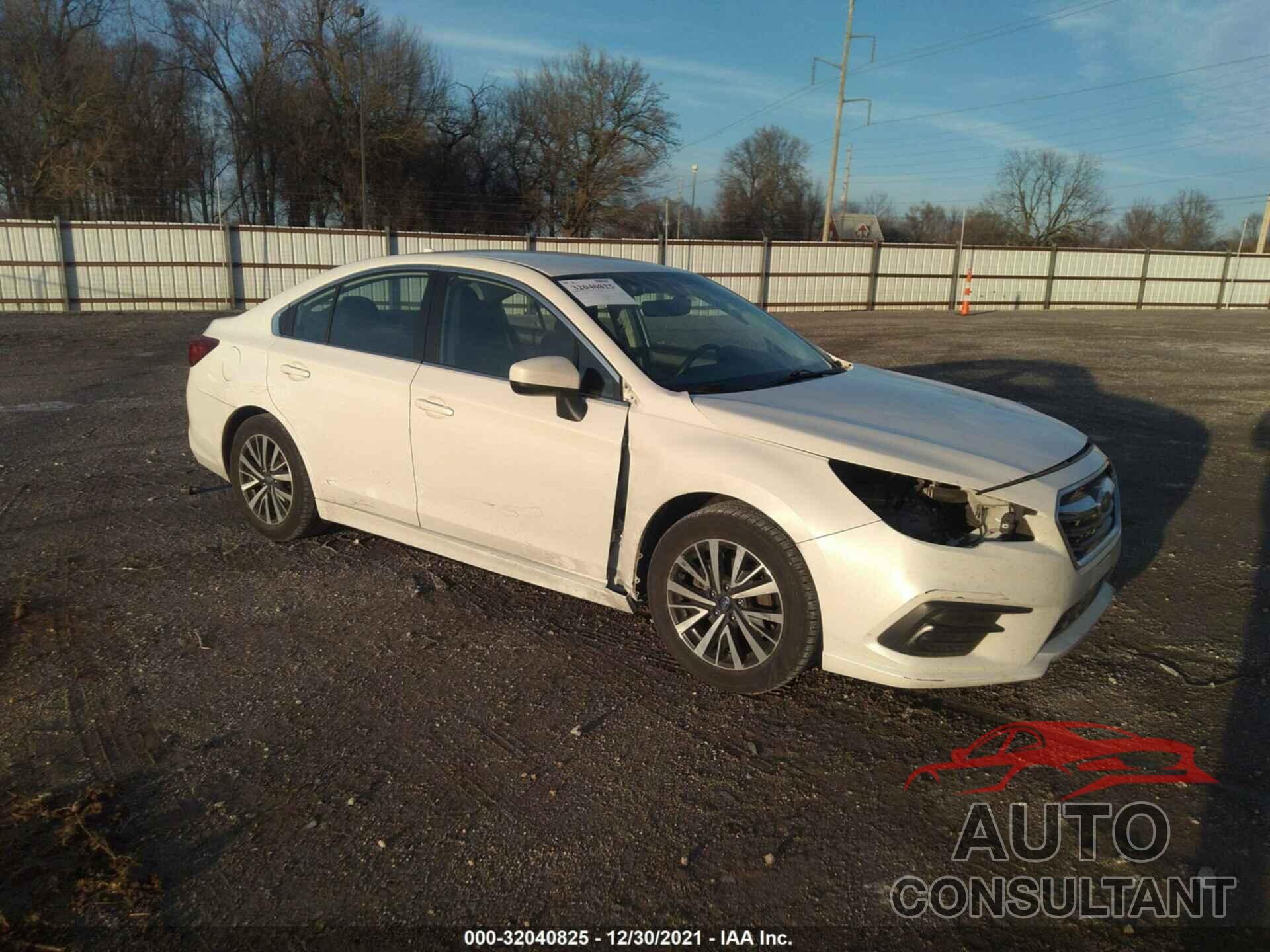 SUBARU LEGACY 2019 - 4S3BNAF63K3029053