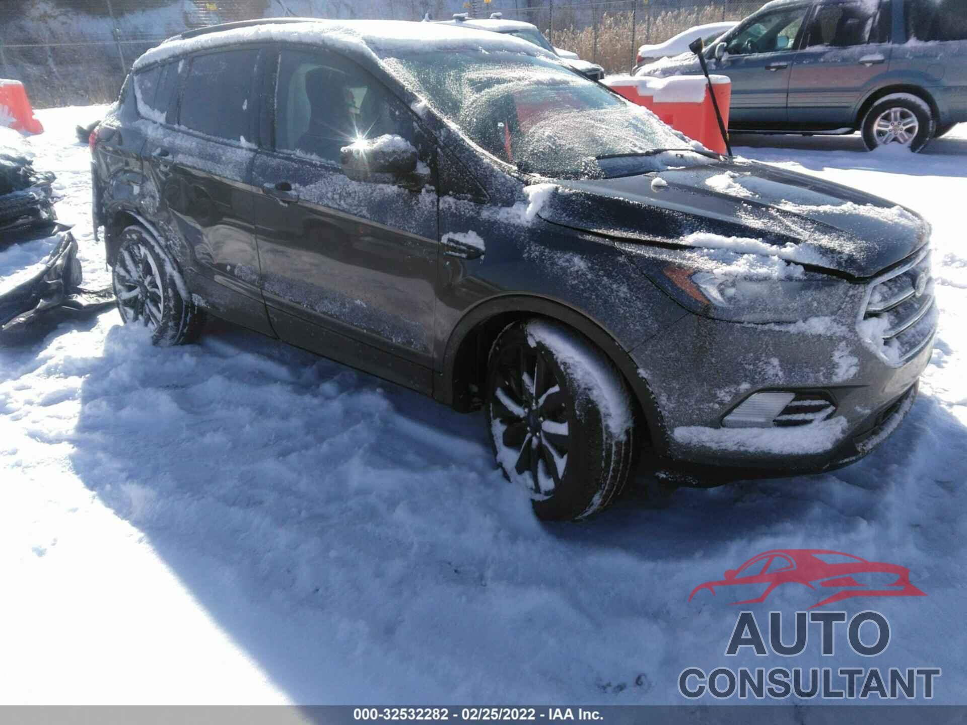 FORD ESCAPE 2019 - 1FMCU9GD7KUB07102