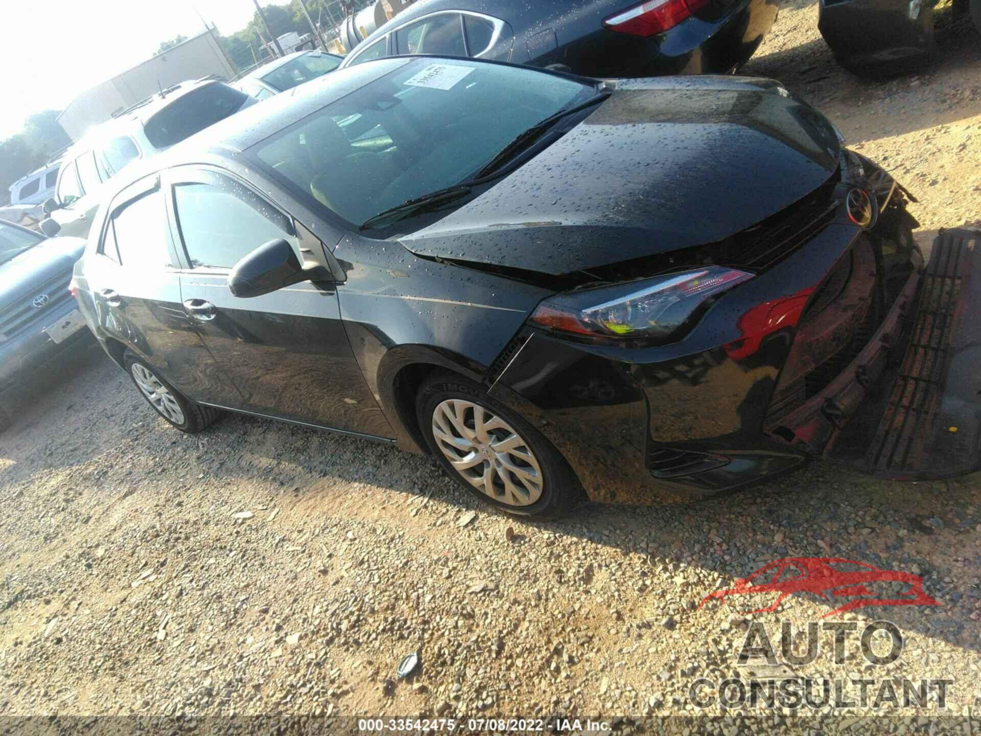 TOYOTA COROLLA 2018 - 5YFBURHE9JP772098