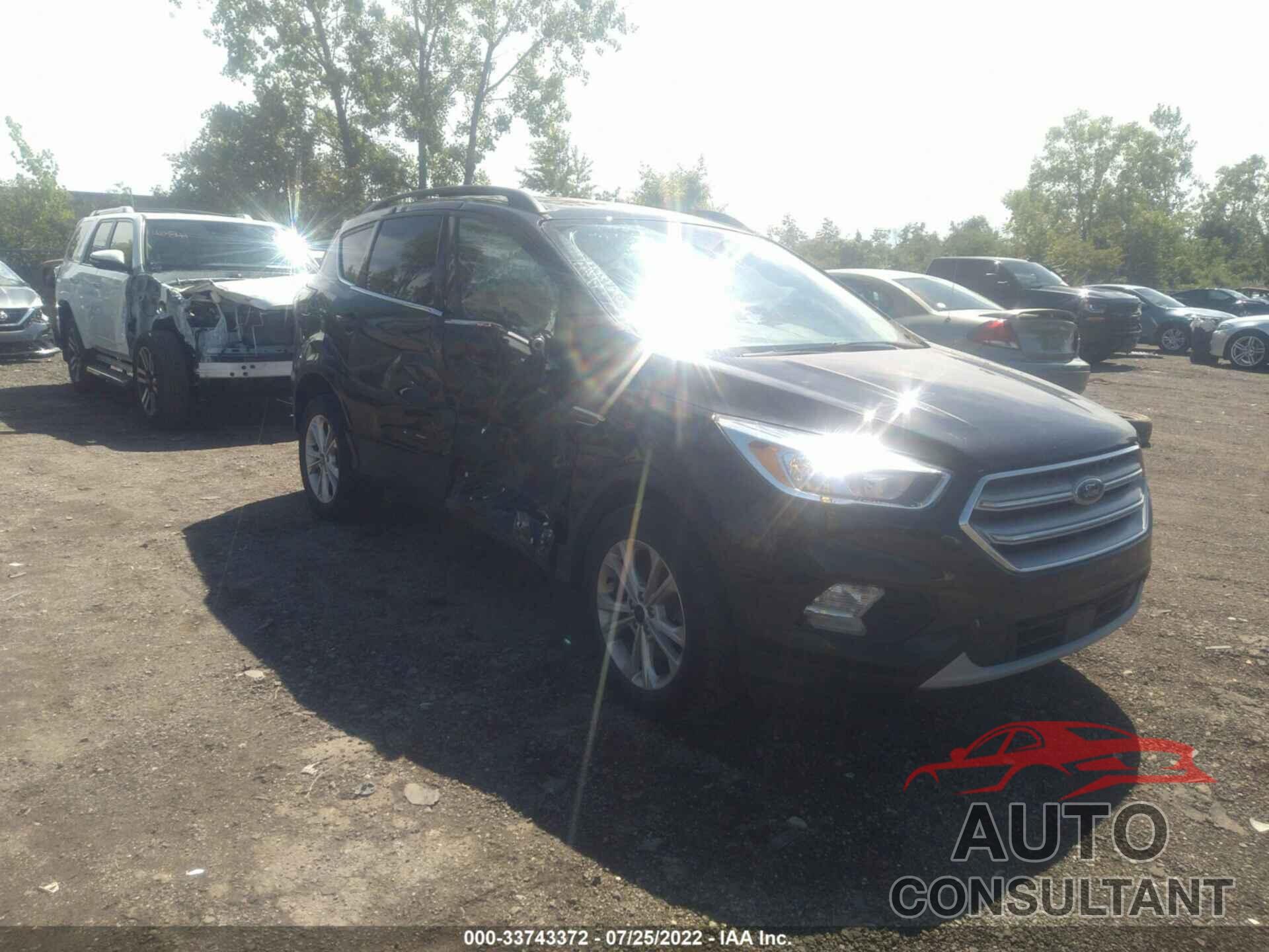 FORD ESCAPE 2018 - 1FMCU9GD8JUB76220
