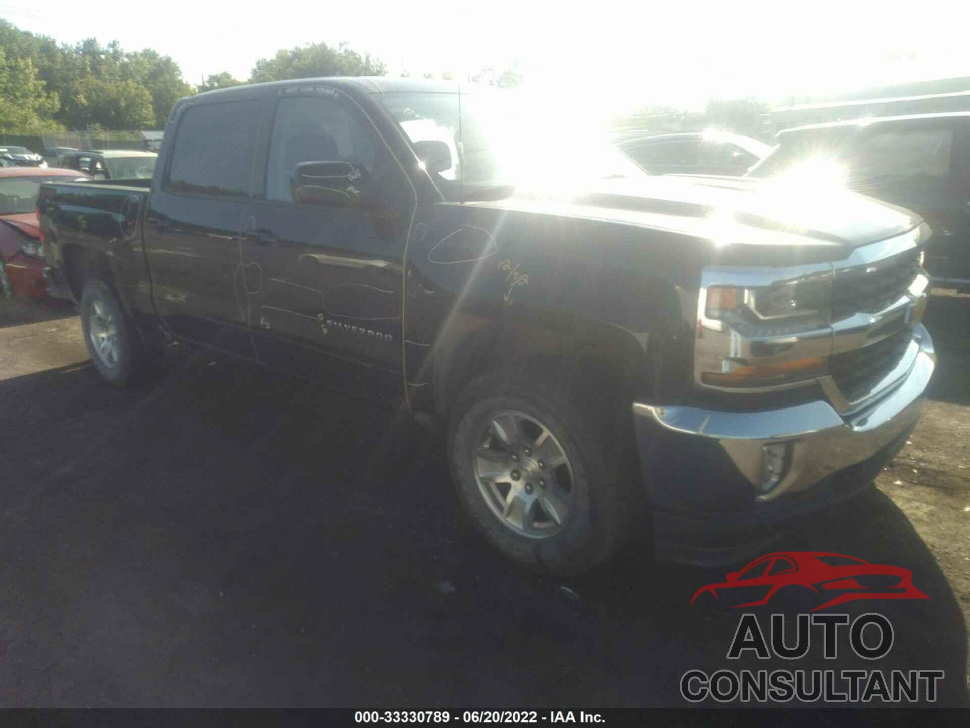 CHEVROLET SILVERADO 1500 2018 - 3GCUKREC0JG500417