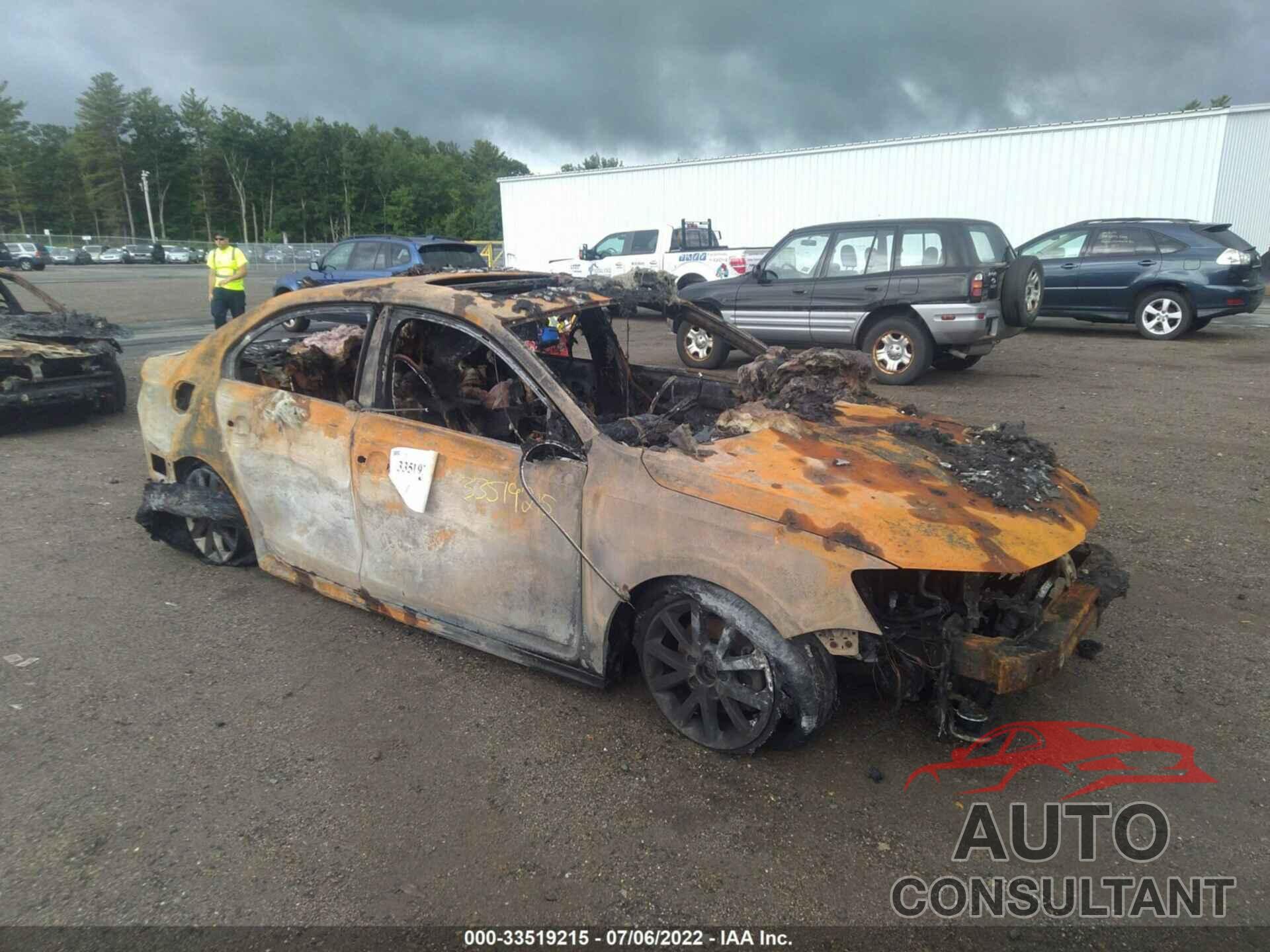 VOLKSWAGEN JETTA 2017 - 3VWDB7AJXHM291320
