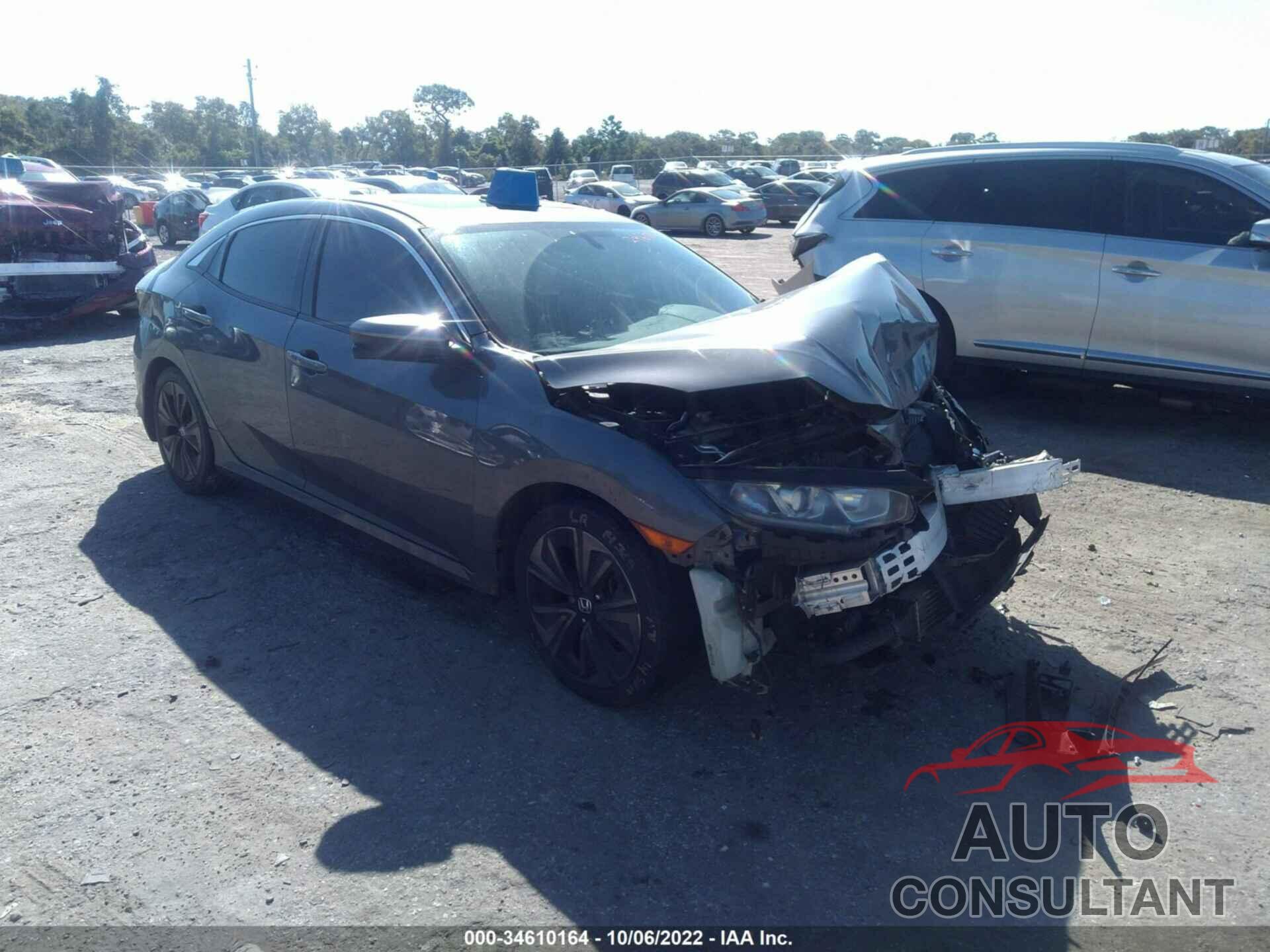 HONDA CIVIC HATCHBACK 2017 - SHHFK7H70HU205196