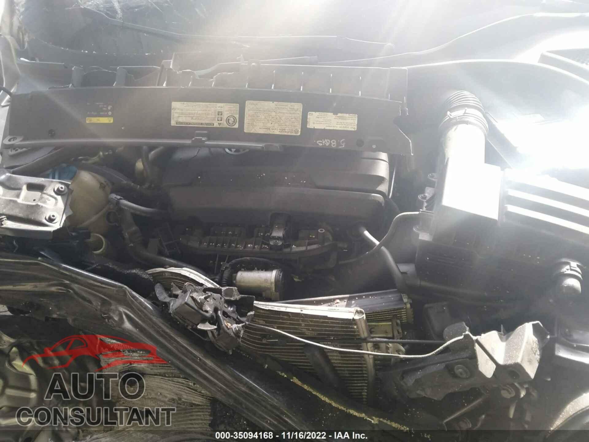 VOLKSWAGEN PASSAT 2015 - 1VWAT7A32FC121937