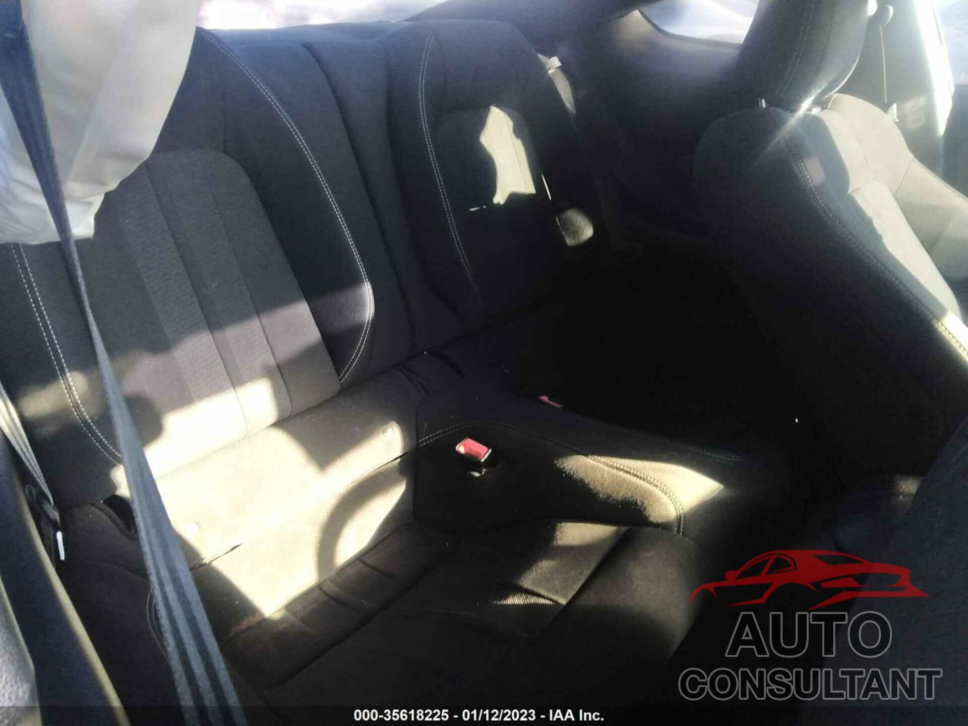 FORD MUSTANG 2019 - 1FA6P8TH2K5176341