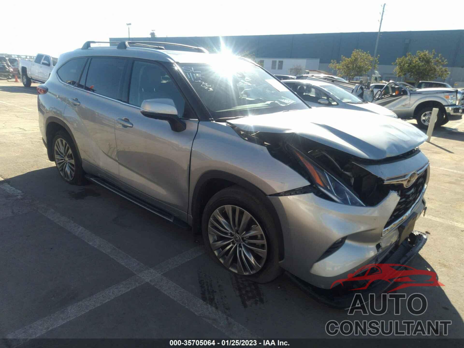 TOYOTA HIGHLANDER 2022 - 5TDFZRBH7NS171145