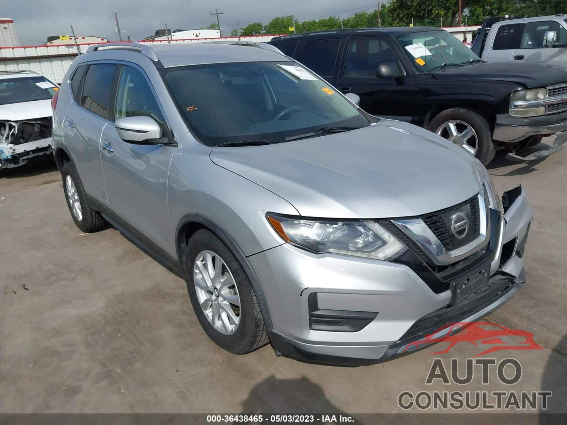 NISSAN ROGUE 2017 - KNMAT2MV9HP610558