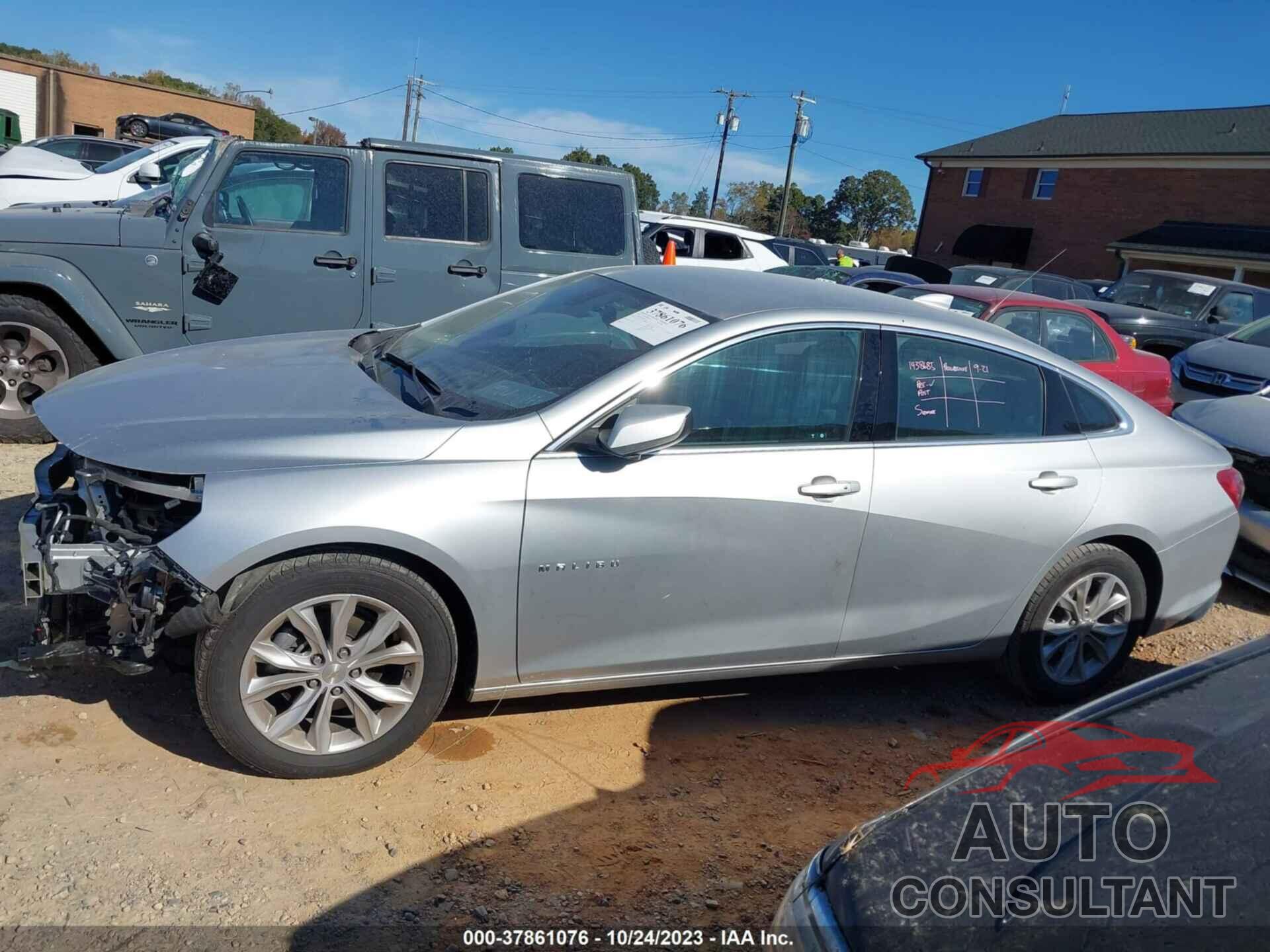 CHEVROLET MALIBU 2021 - 1G1ZD5ST3MF071463