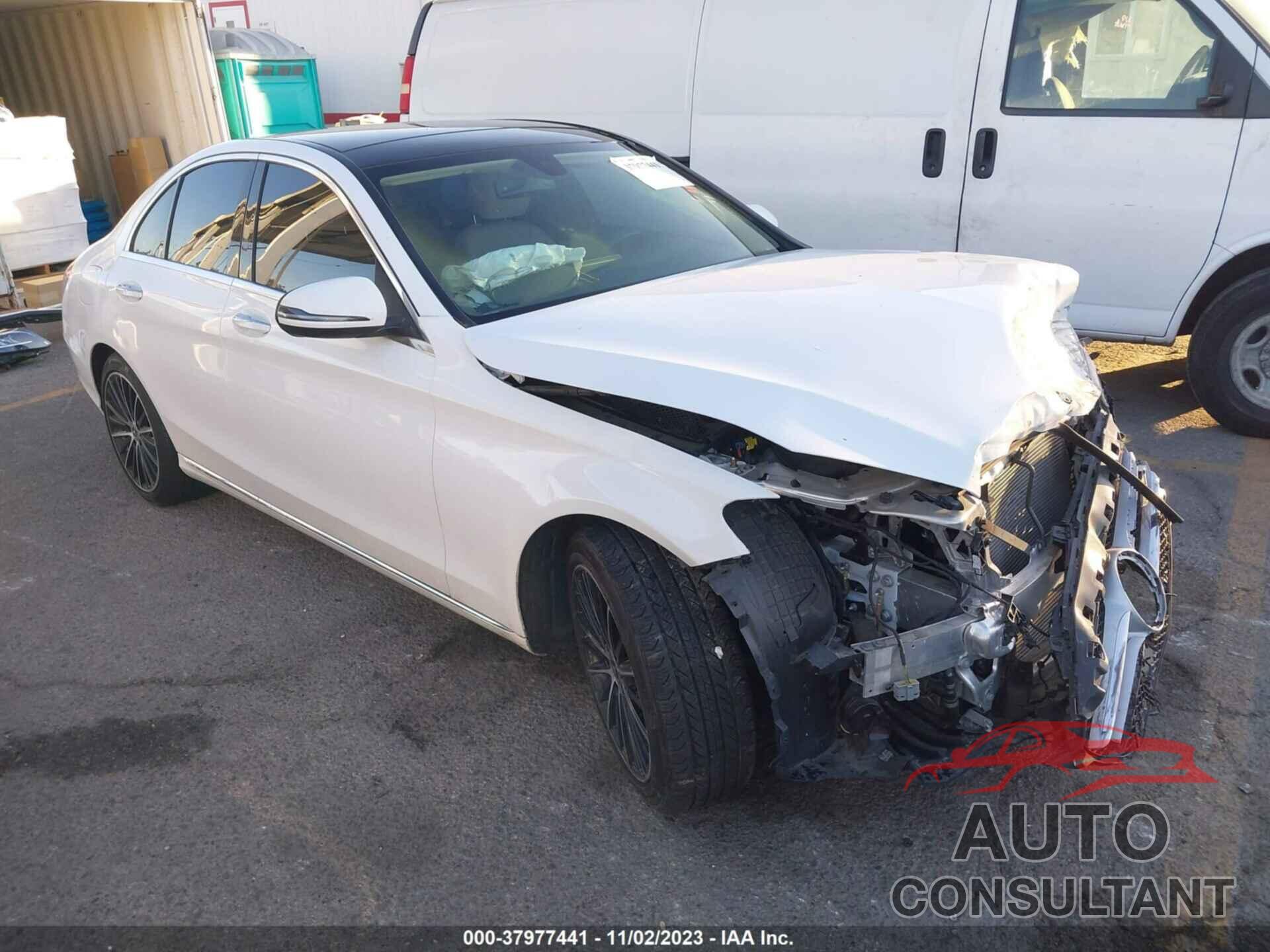 MERCEDES-BENZ C 300 2021 - W1KWF8DB7MR650454