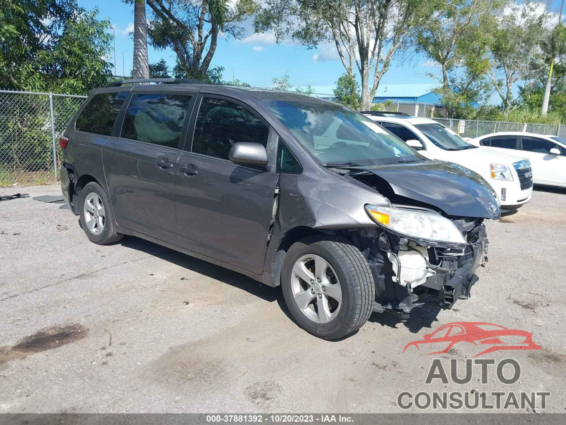 TOYOTA SIENNA 2017 - 5TDKZ3DC6HS807426