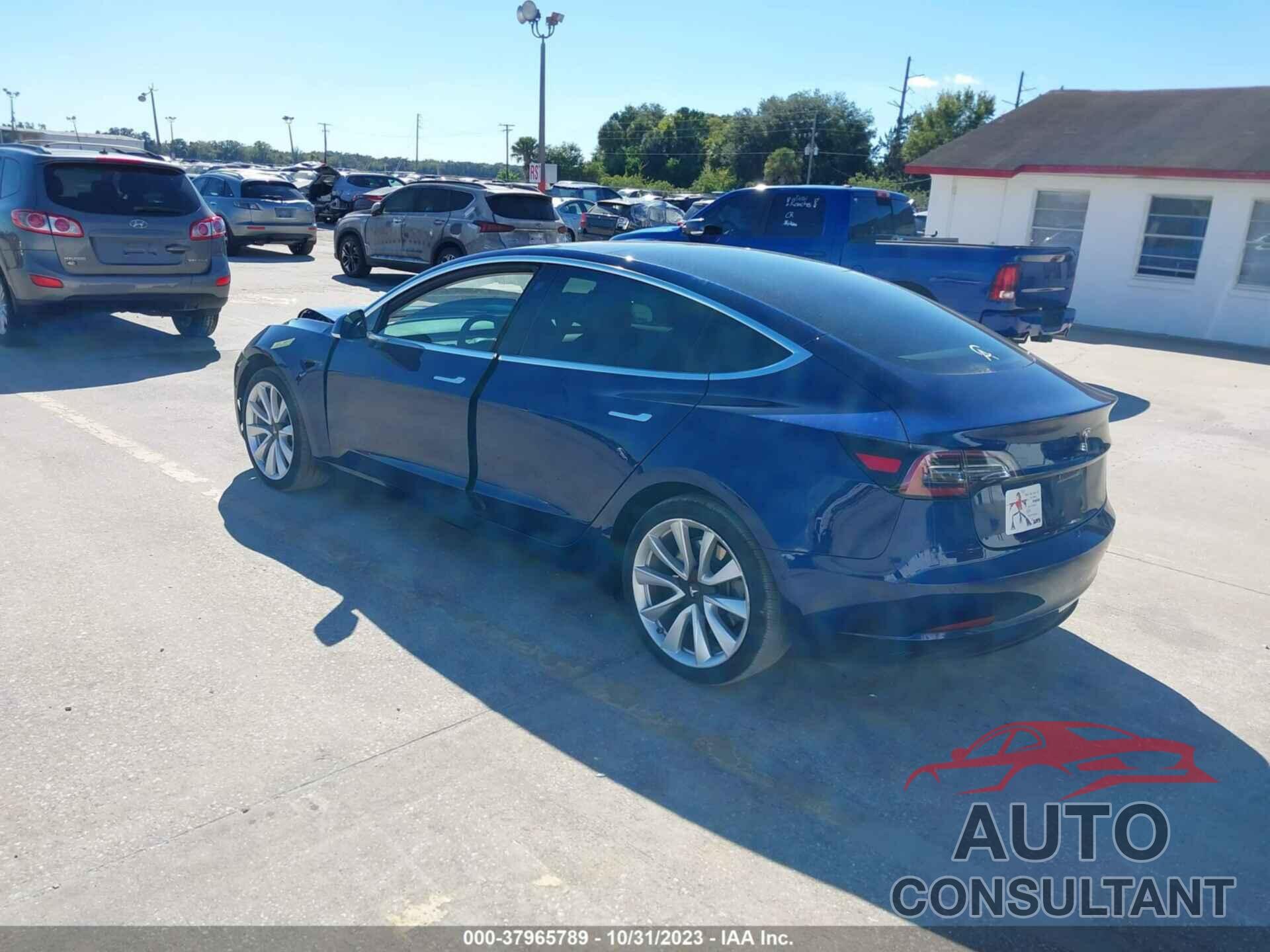 TESLA MODEL 3 2018 - 5YJ3E1EAXJF164204