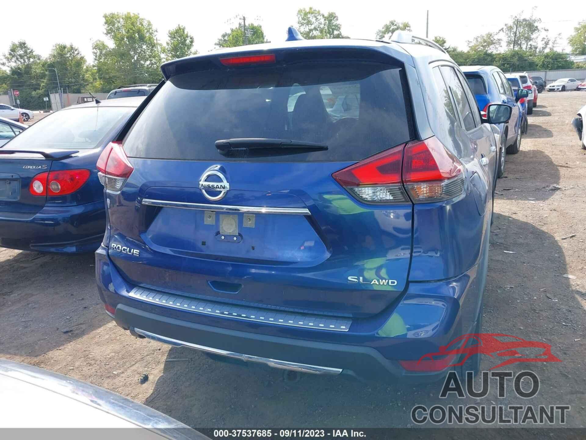 NISSAN ROGUE 2018 - JN8AT2MV5JW323640