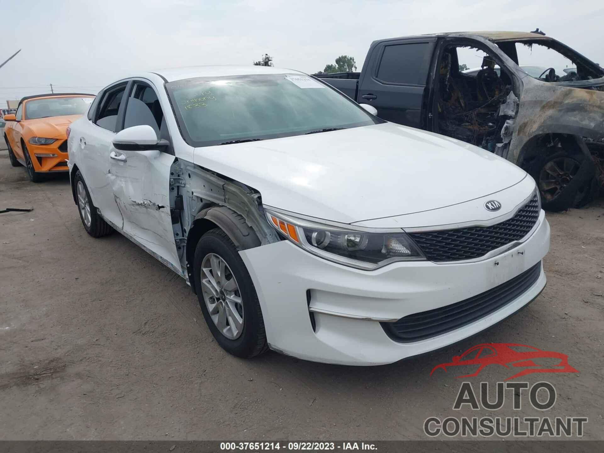 KIA OPTIMA 2016 - 5XXGT4L37GG120602