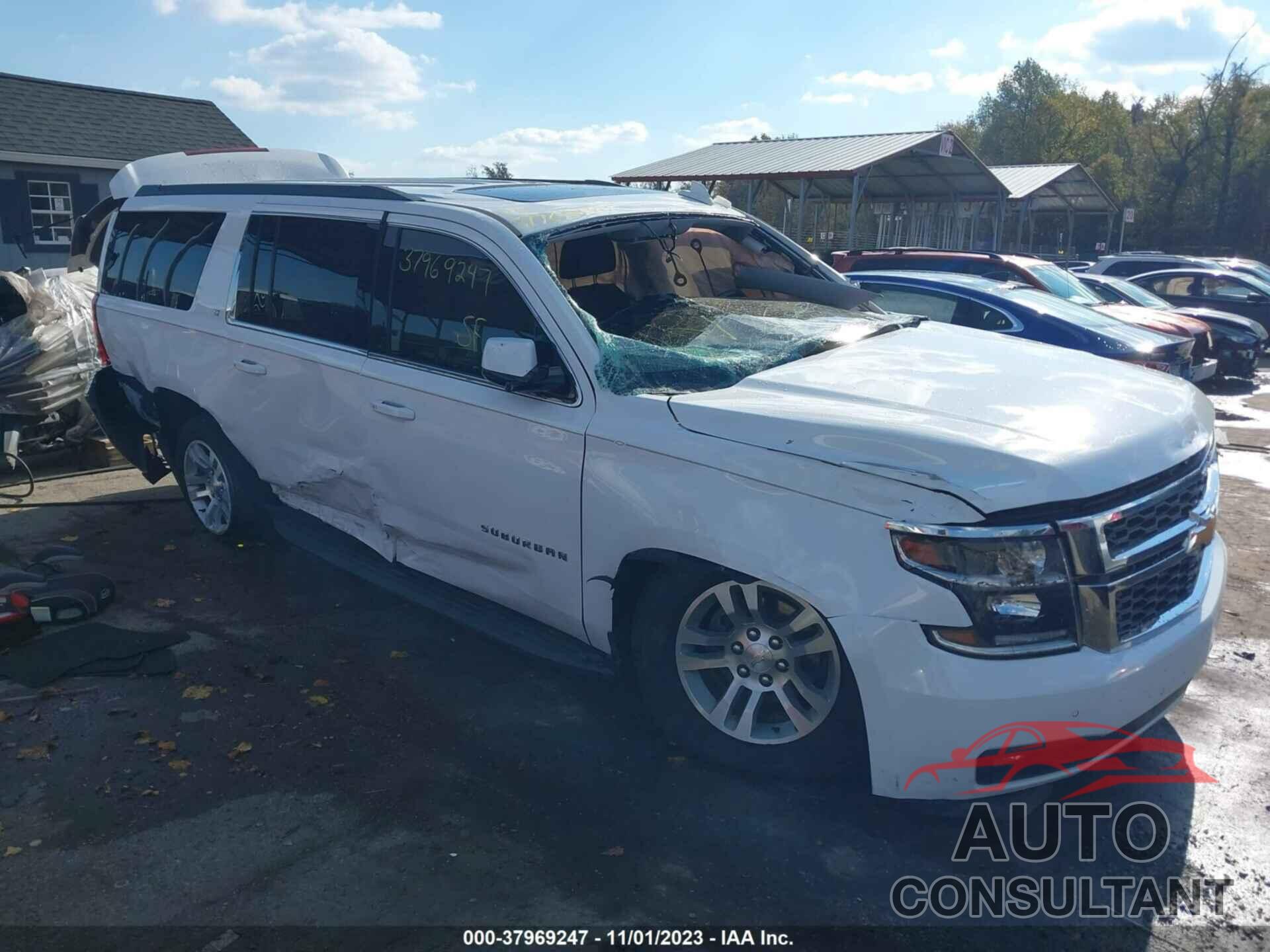 CHEVROLET SUBURBAN 2019 - 1GNSKHKC8KR237527