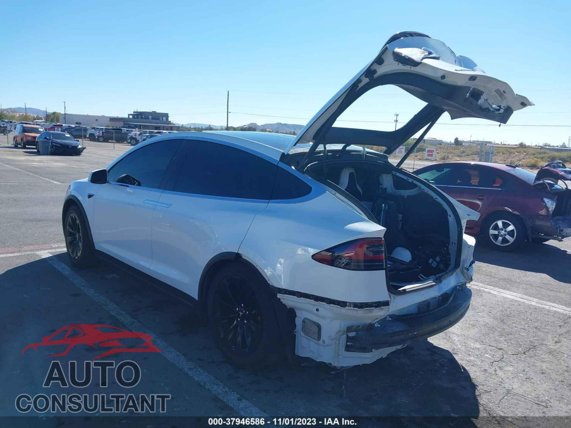 TESLA MODEL X 2018 - 5YJXCBE47JF081143