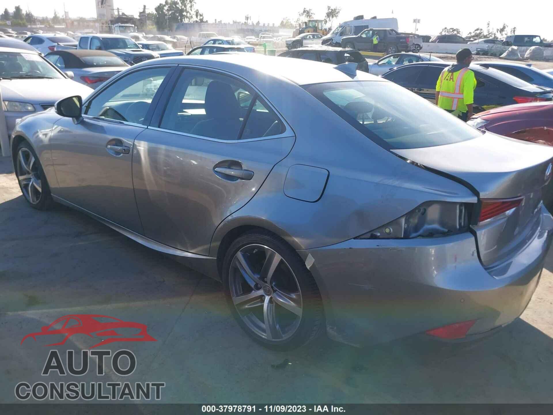 LEXUS IS 2017 - JTHCE1D27H5013342
