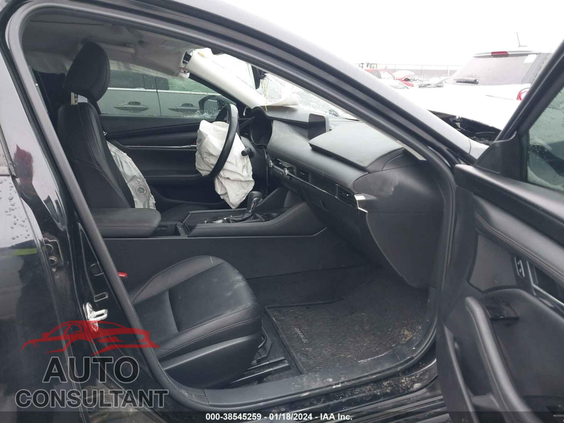 MAZDA 3 2021 - JM1BPACL7M1338334