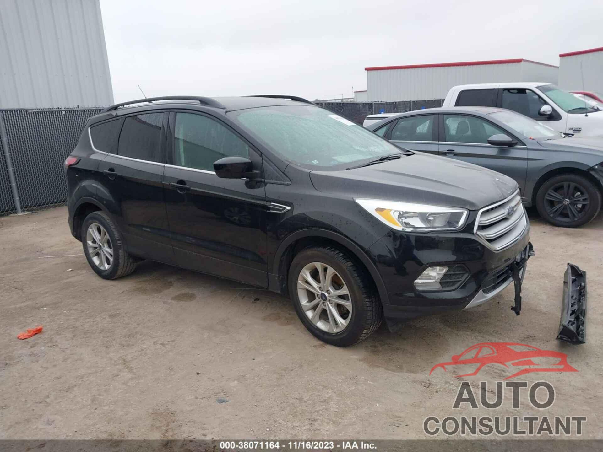FORD ESCAPE 2018 - 1FMCU0GD4JUC46775