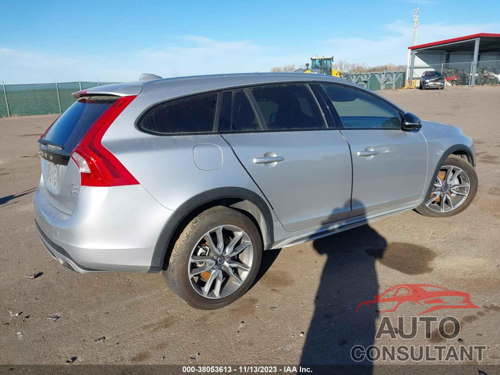 VOLVO V60 CROSS COUNTRY 2018 - YV440MWK7J2056120