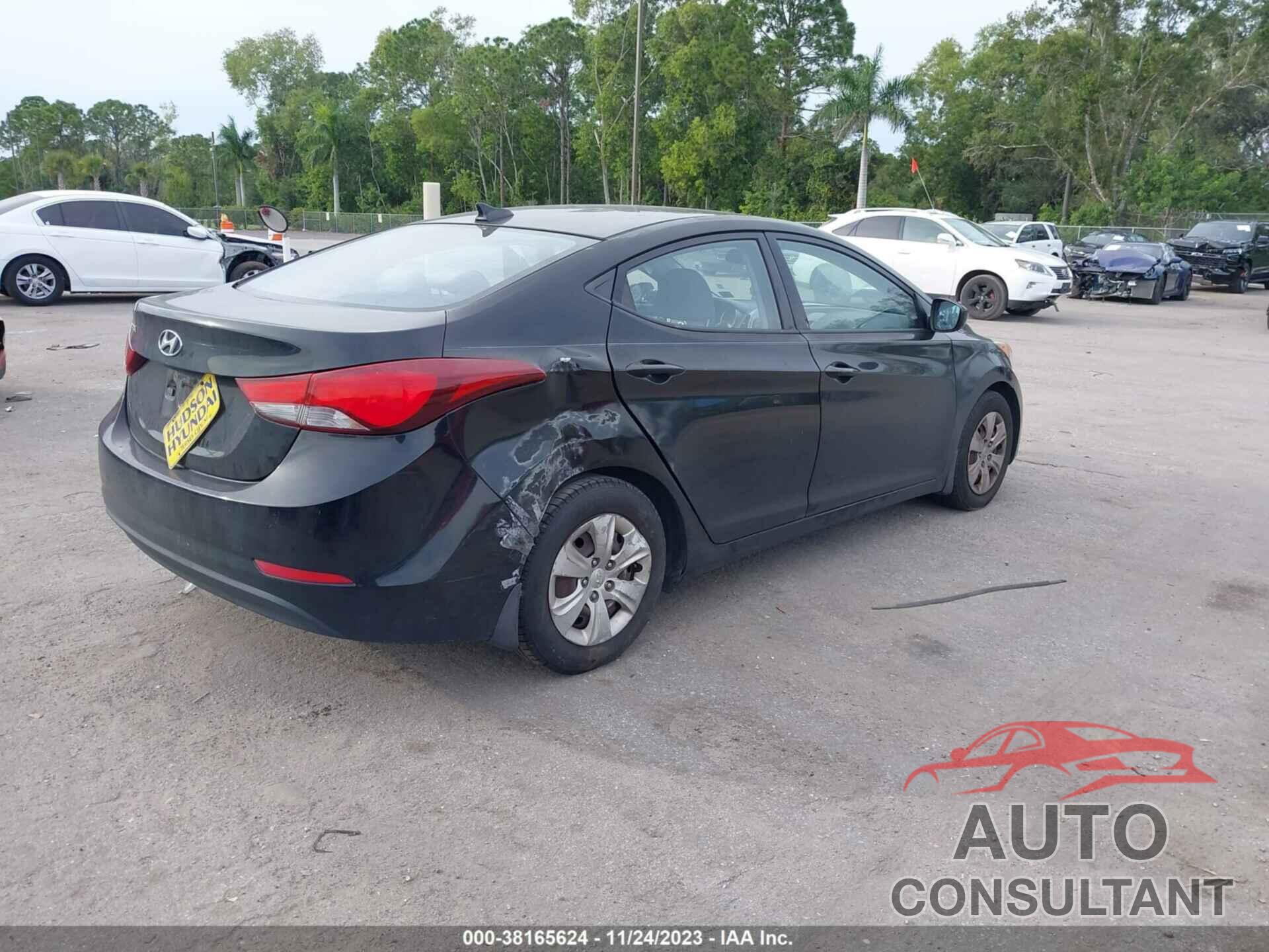 HYUNDAI ELANTRA 2016 - KMHDH4AE7GU530220