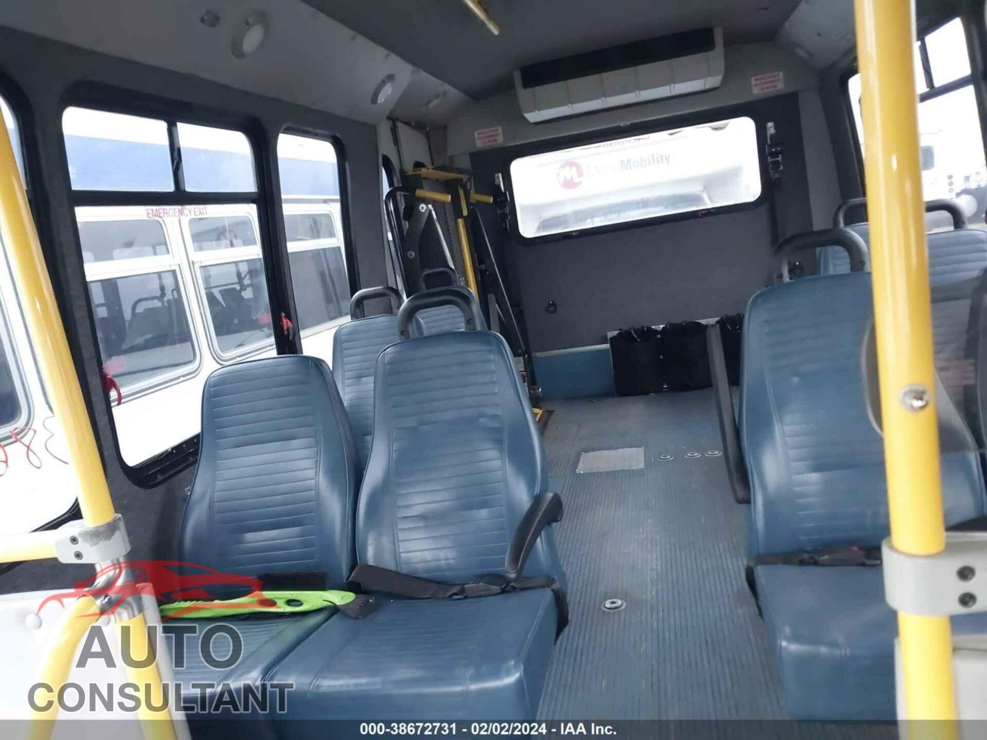 FORD E-450 CUTAWAY 2017 - 1FDFE4FS2HDC33597
