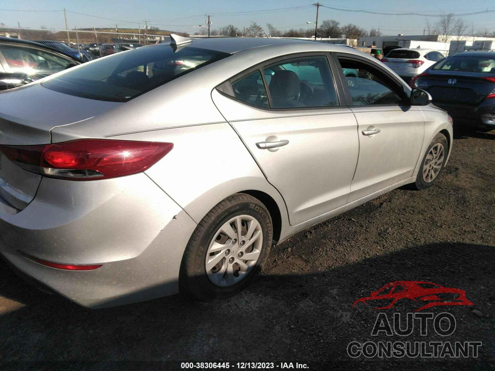 HYUNDAI ELANTRA 2018 - 5NPD74LF8JH389799