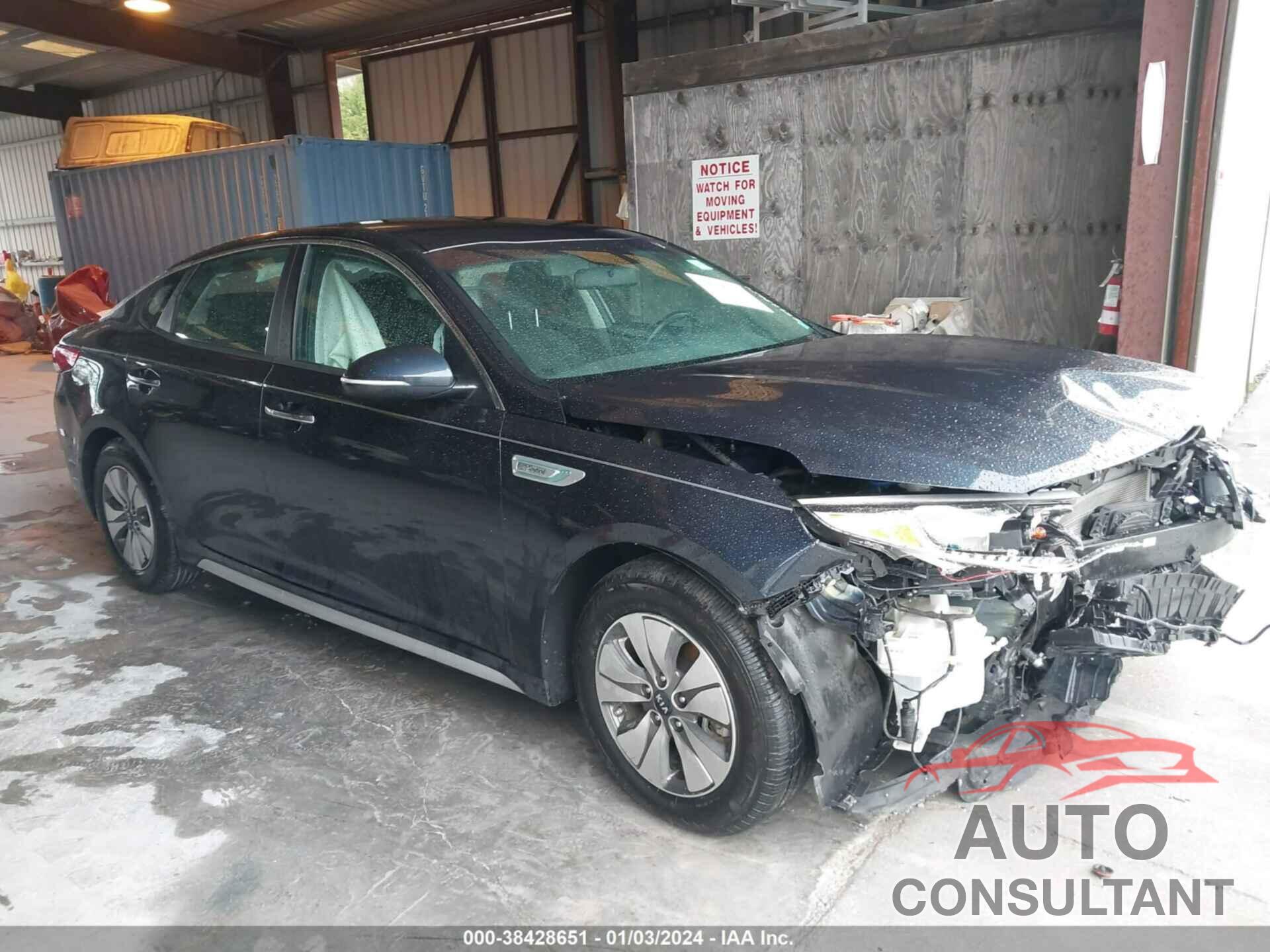 KIA OPTIMA 2018 - KNAGT4LE4J5021147
