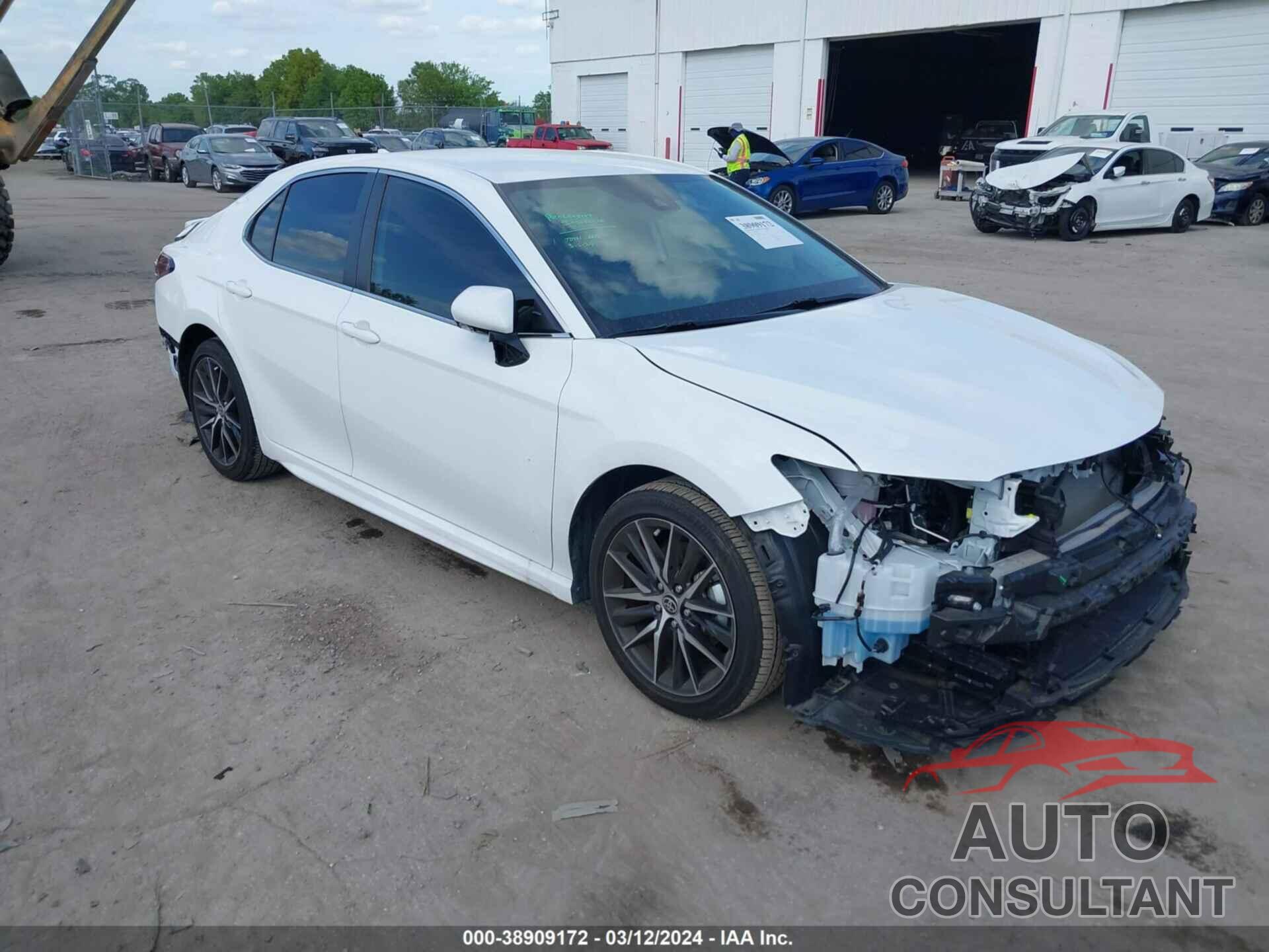 TOYOTA CAMRY 2022 - 4T1T11AK4NU065462