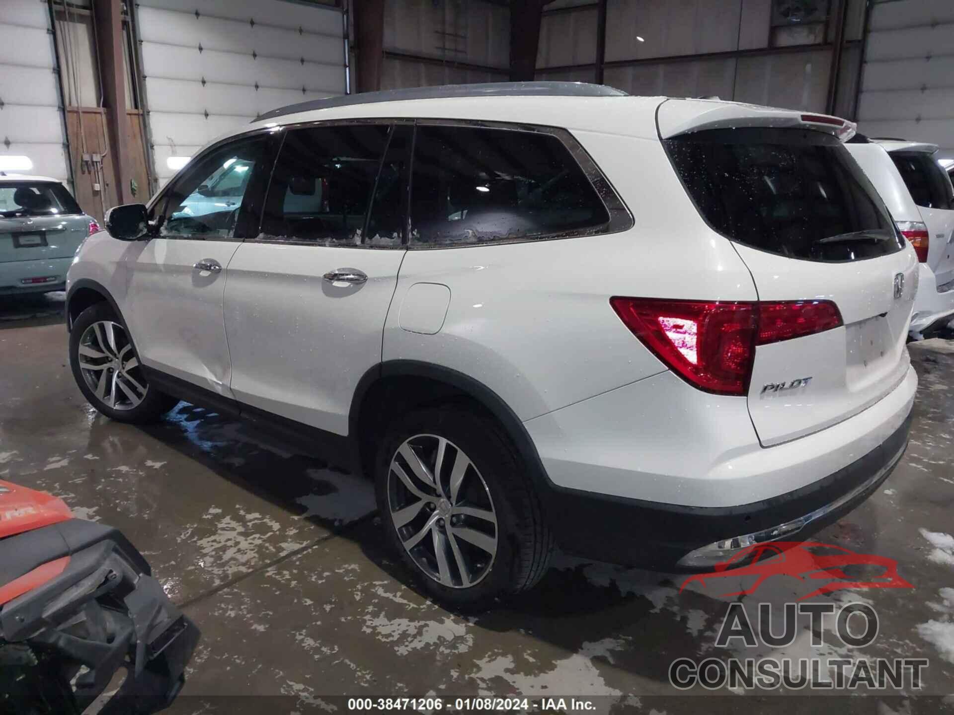 HONDA PILOT 2018 - 5FNYF6H98JB010480