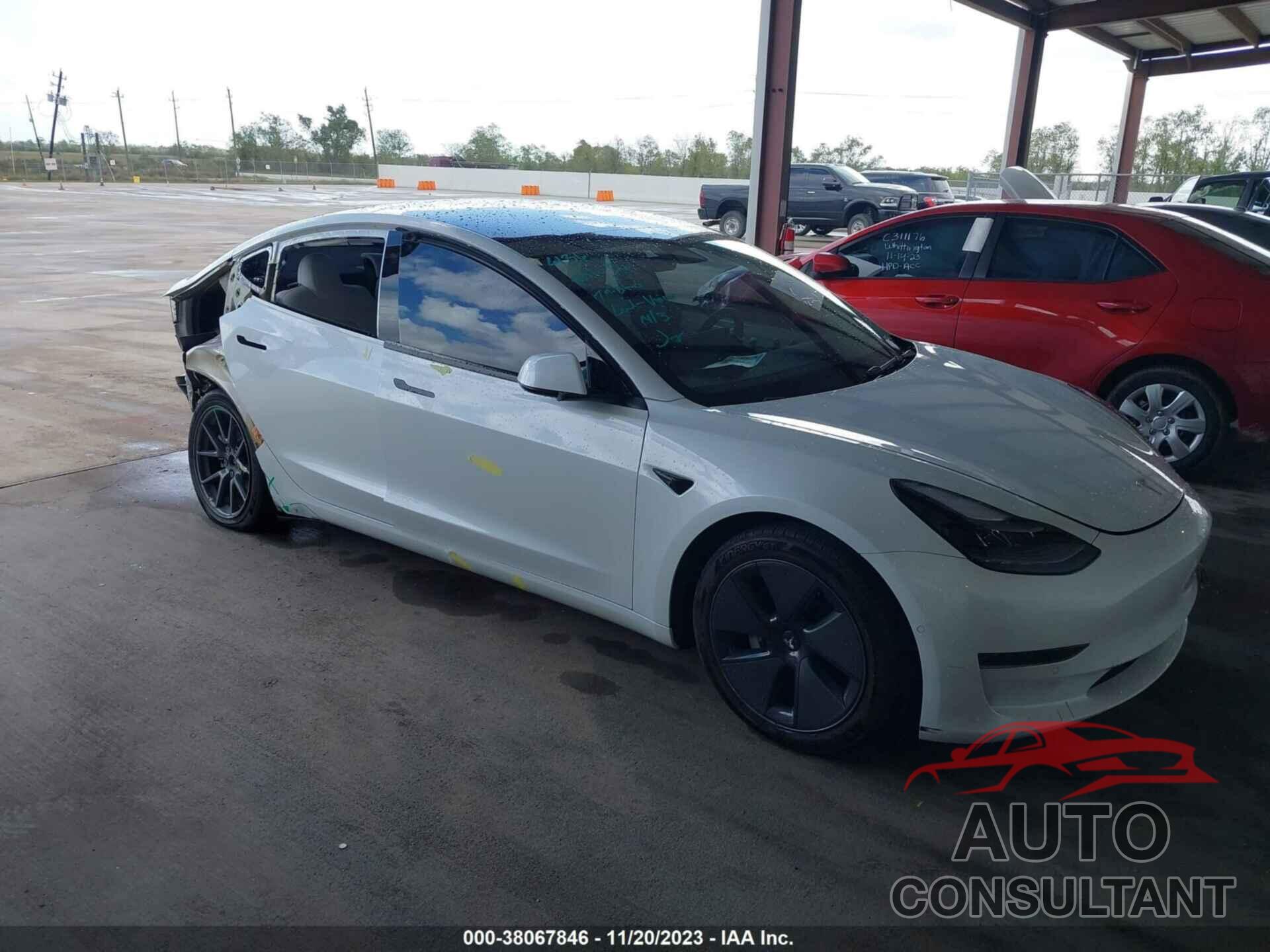 TESLA MODEL 3 2022 - 5YJ3E1EA5NF330411
